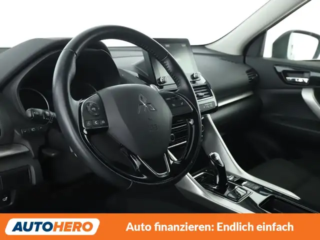 Mitsubishi Eclipse Cross view 11