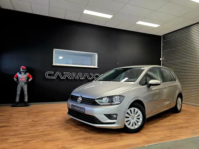 Volkswagen Golf Sportsvan Golf Sportsvan 1.2 TSI POUR 217euro mensuel !! véhicule en parfait état !! suivi d'entretien !!aucun frais a prévoir..