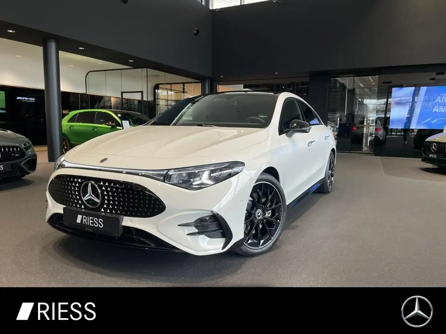 Mercedes-Benz CLA 350 EQ AMG+AHK+DISTRONIC+MULTIBEAM+KEYLESS+ bijela - 1