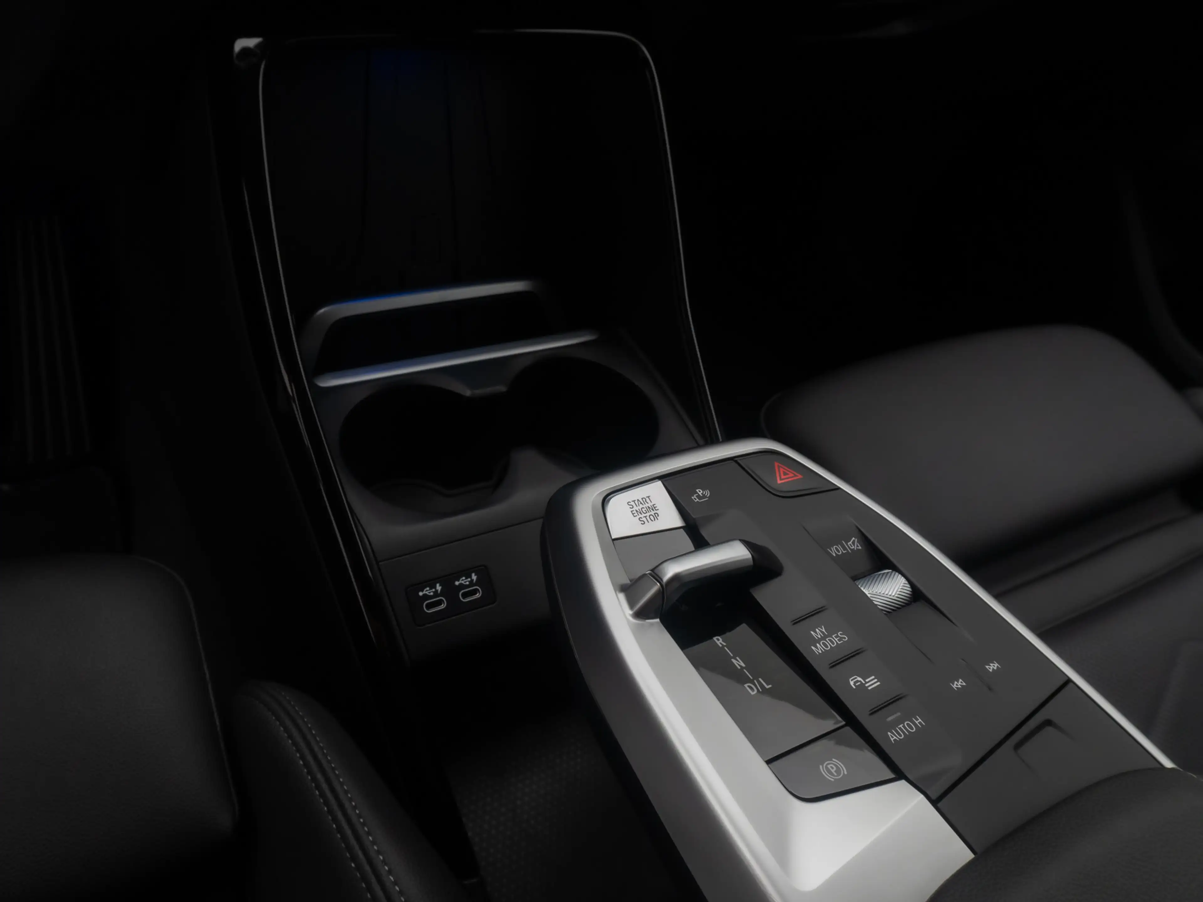 BMW 220 Sport HUD 360° AHK DAB Leder — photo 23