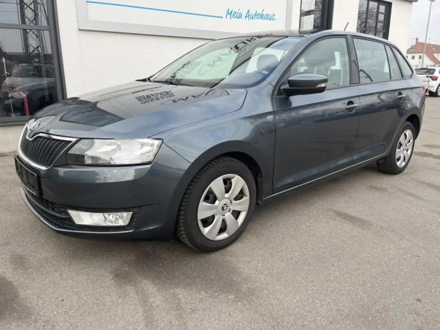 Skoda Rapid/Spaceback Rapid Spaceback 1,4 TDI Ambition Sitzheizung PDC Grau - 2