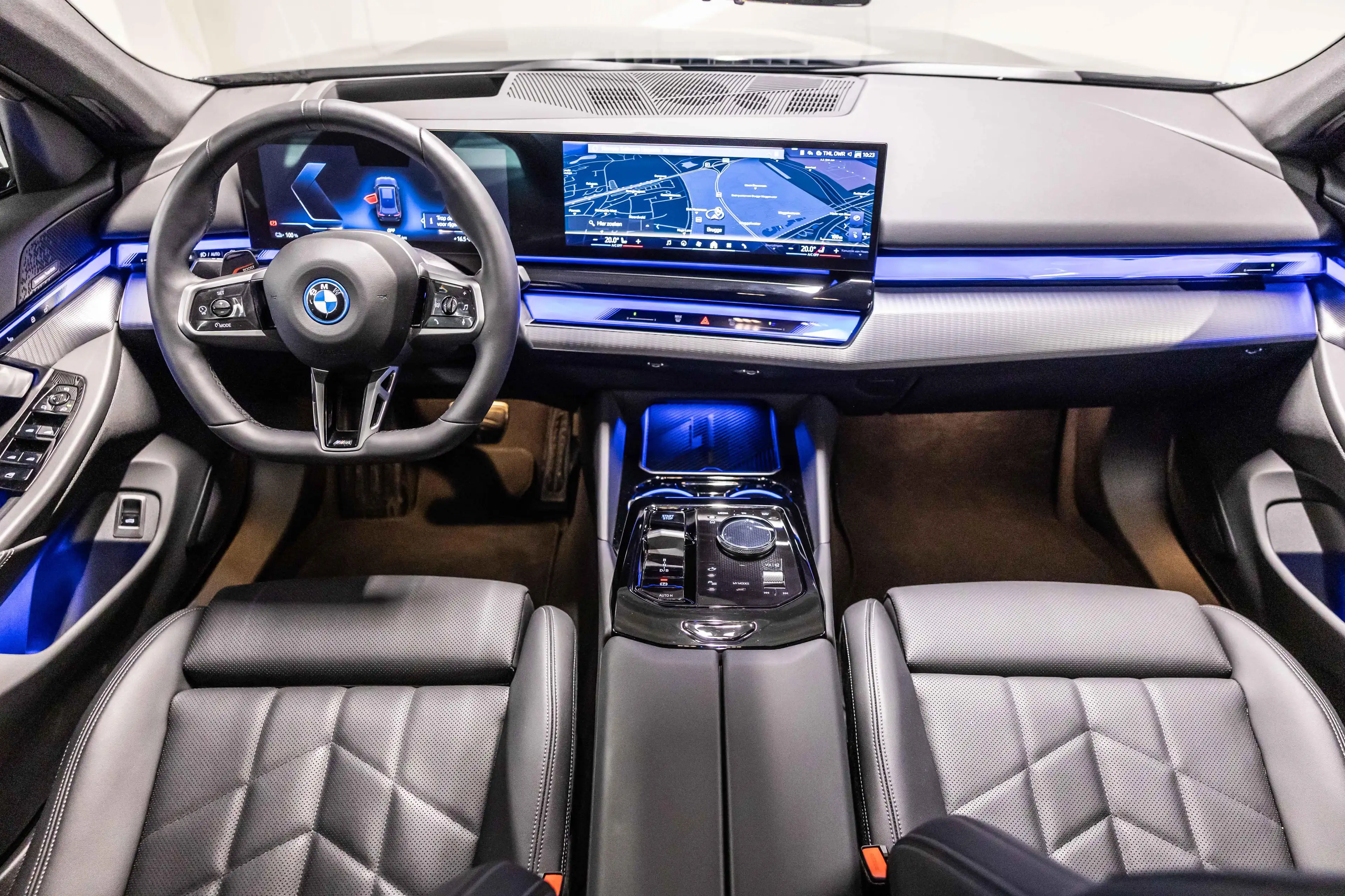 BMW i5 eDrive40 Touring M Sport | PANO | — photo 8