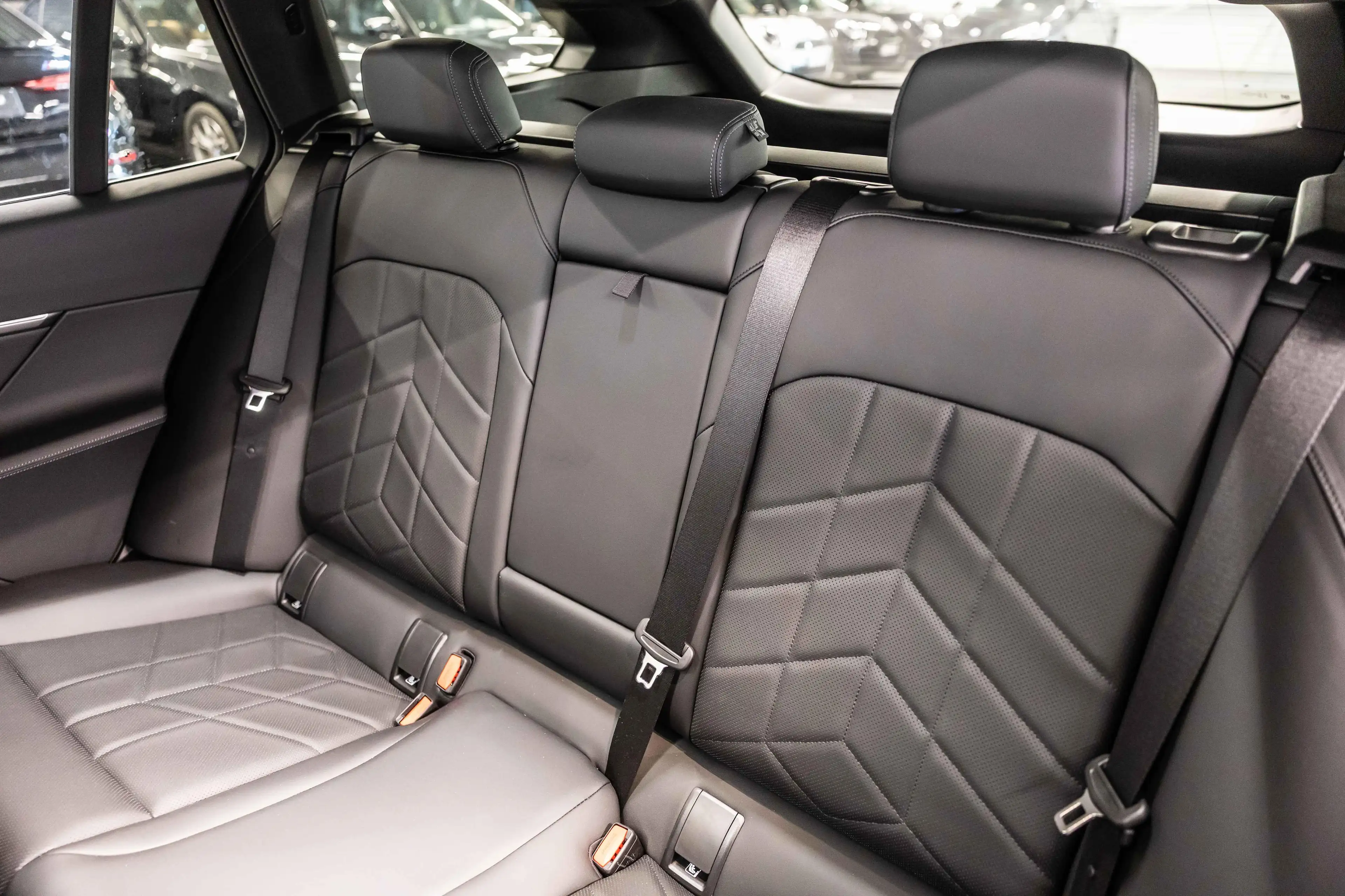 BMW i5 eDrive40 Touring M Sport | PANO | — photo 14
