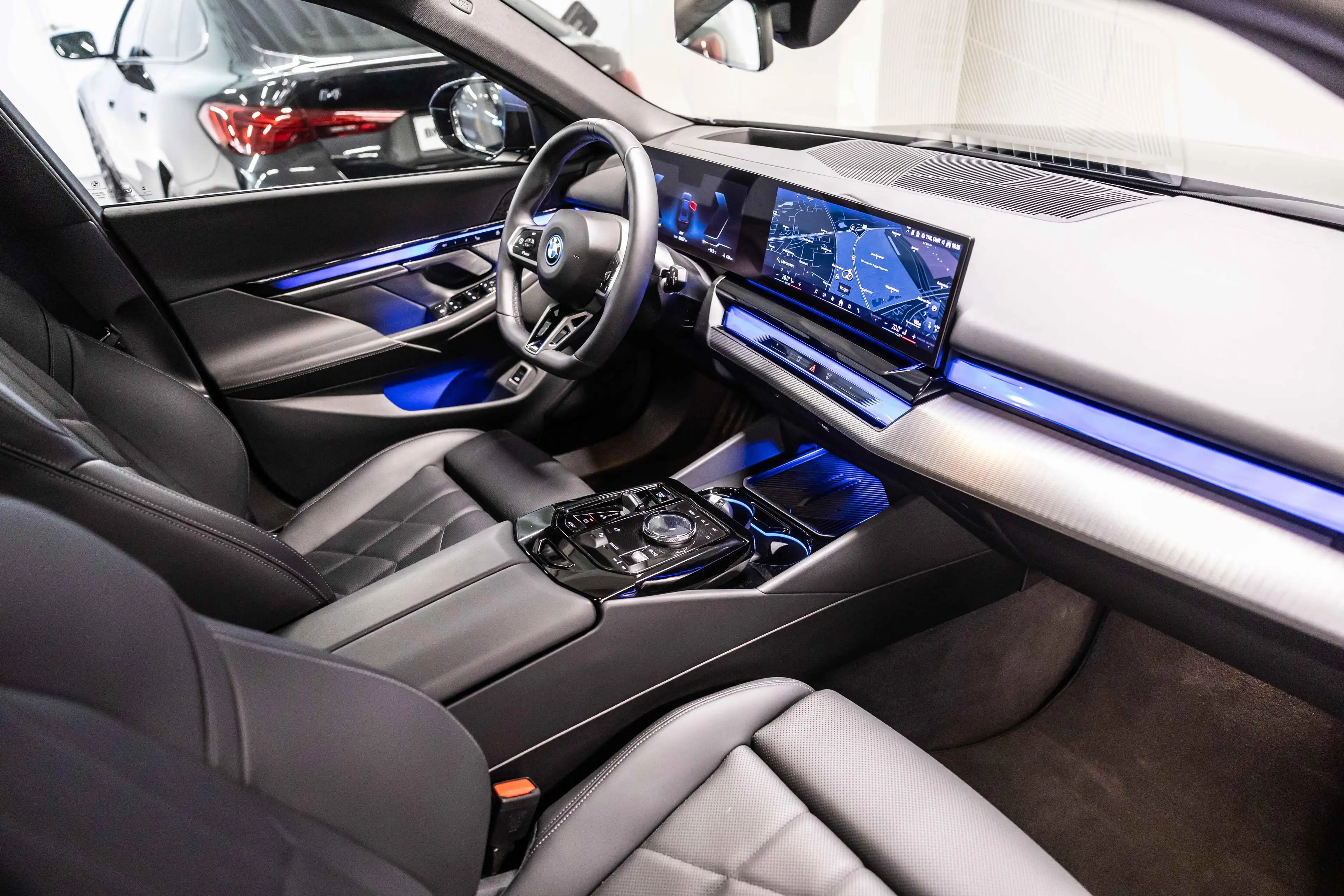 BMW i5 eDrive40 Touring M Sport | PANO | — photo 9
