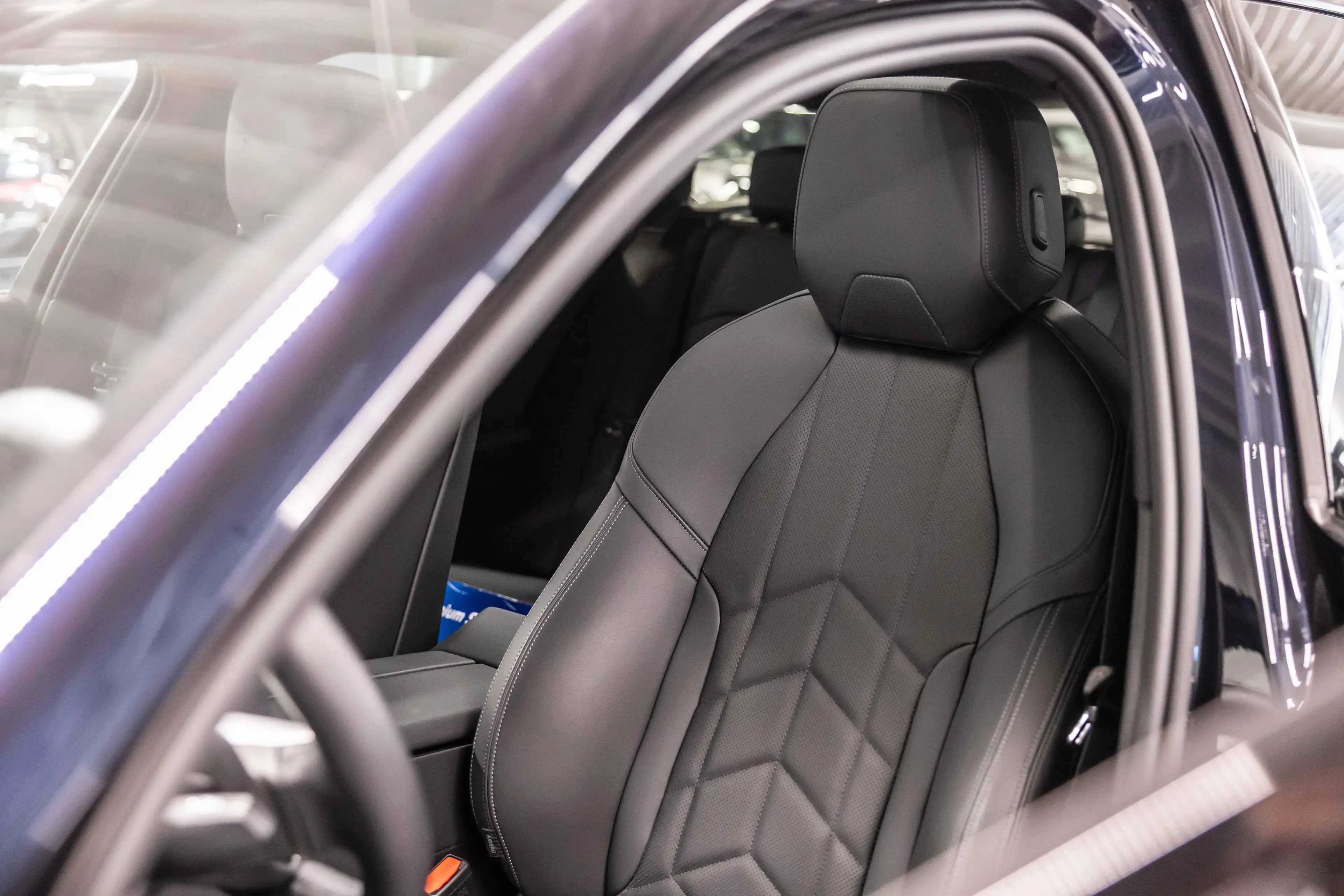 BMW i5 eDrive40 Touring M Sport | PANO | — photo 13
