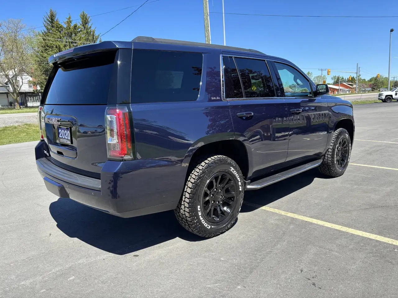 GMC Yukon снимка GMC Yukon