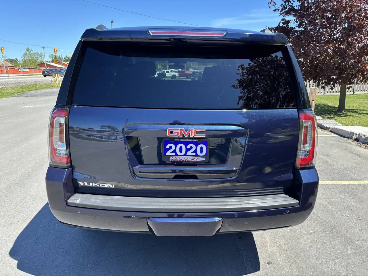 GMC Yukon снимка GMC Yukon