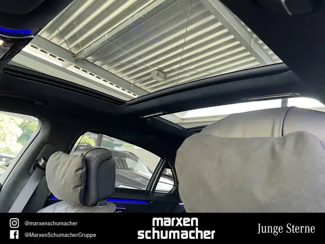 Mercedes-Benz S-Class view 12