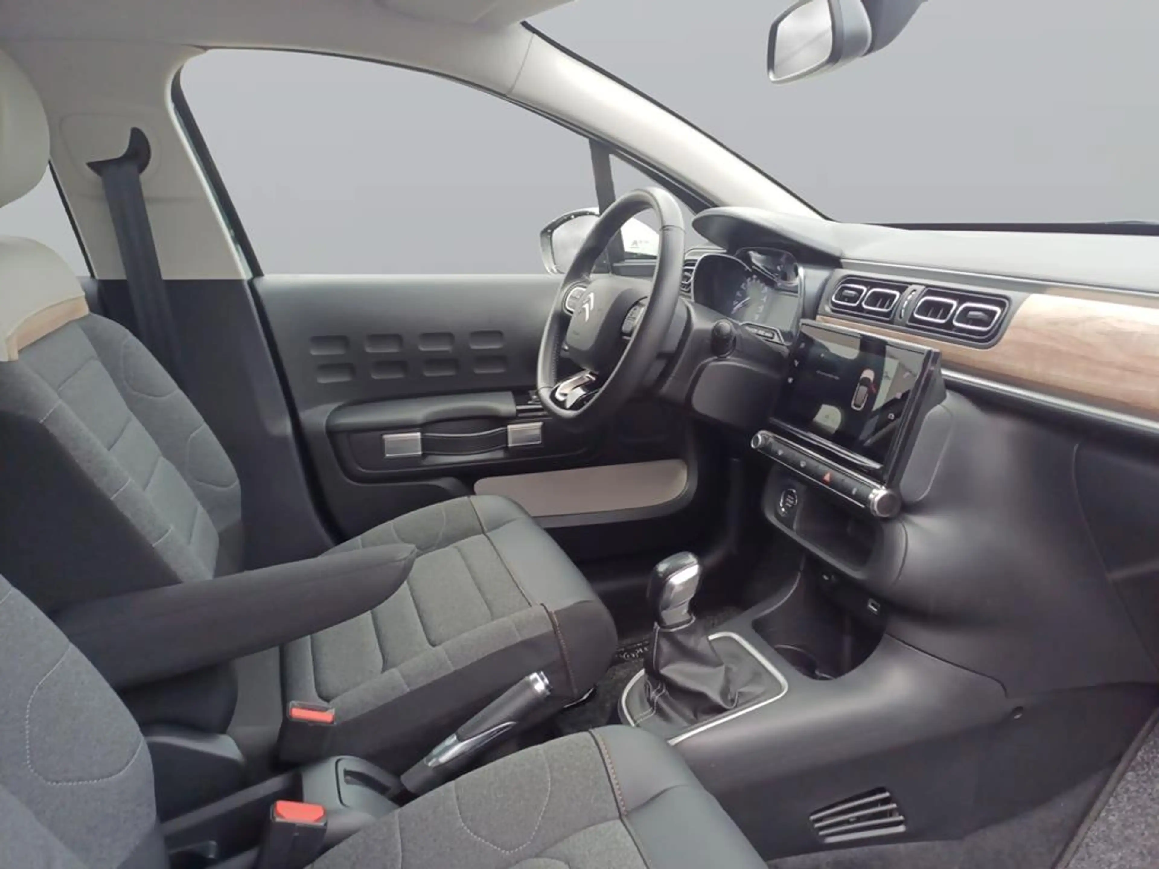 Citroen C3 PureTech 83 S&S M — photo 11