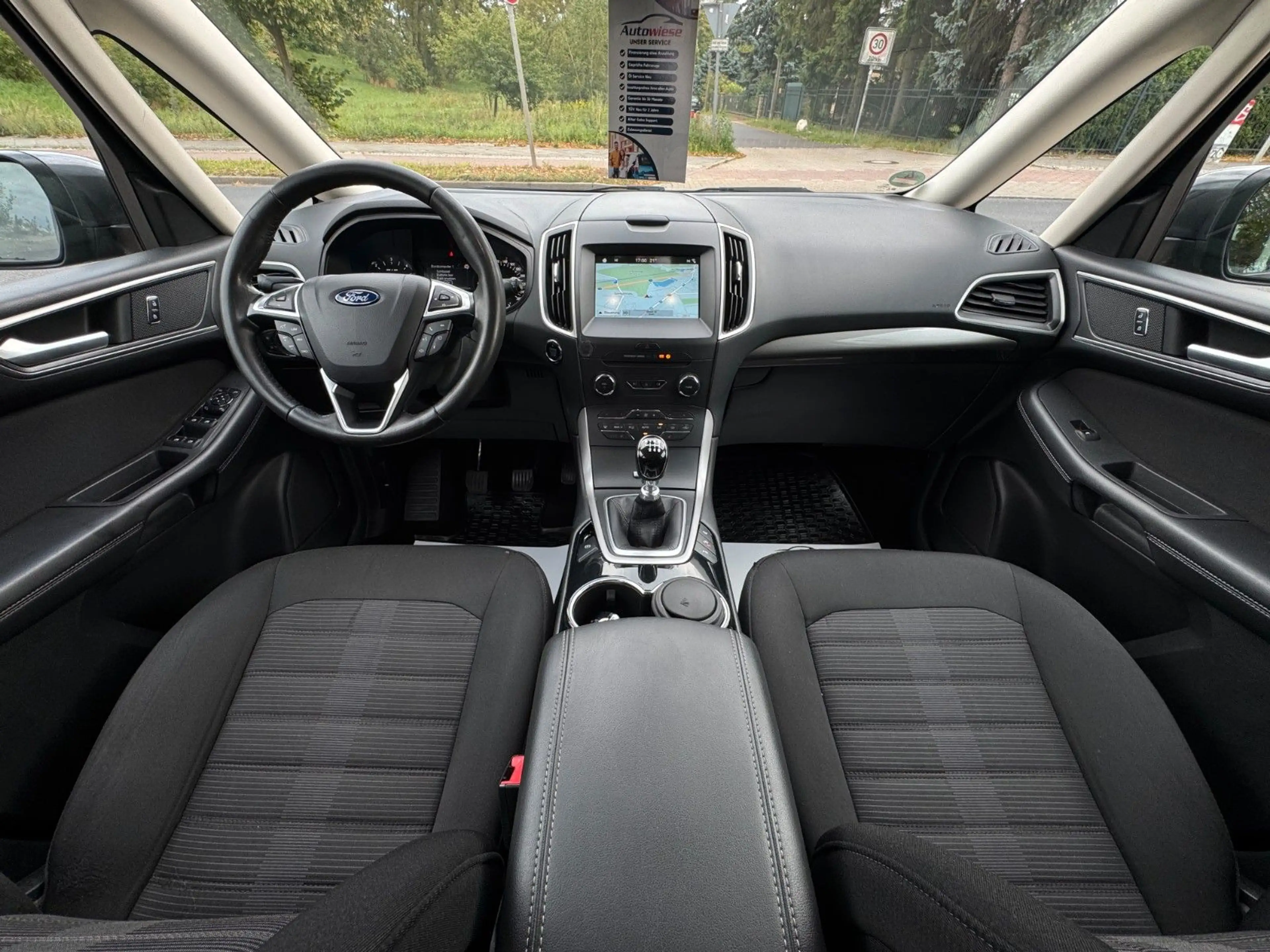 Ford Galaxy 2.0TDCi Business*7Sitze*Nav*Kamera*PDC* — photo 15