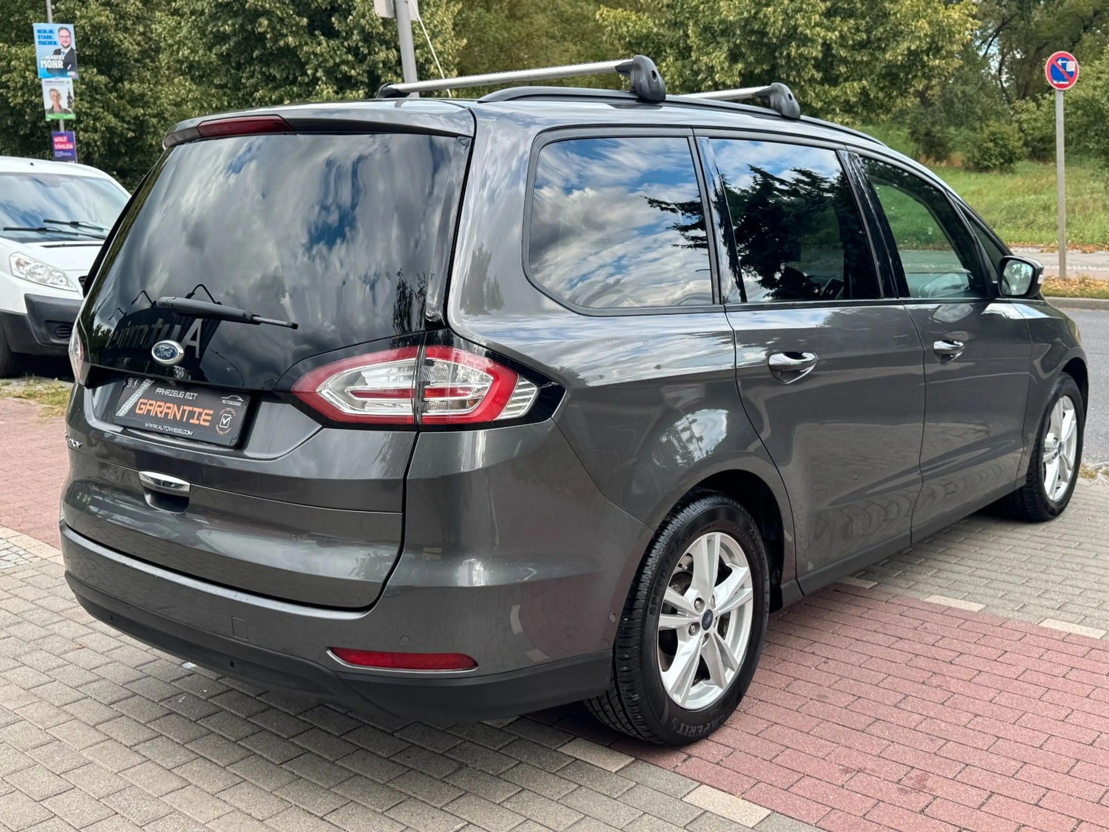 Ford Galaxy 2.0TDCi Business*7Sitze*Nav*Kamera*PDC* — photo 5