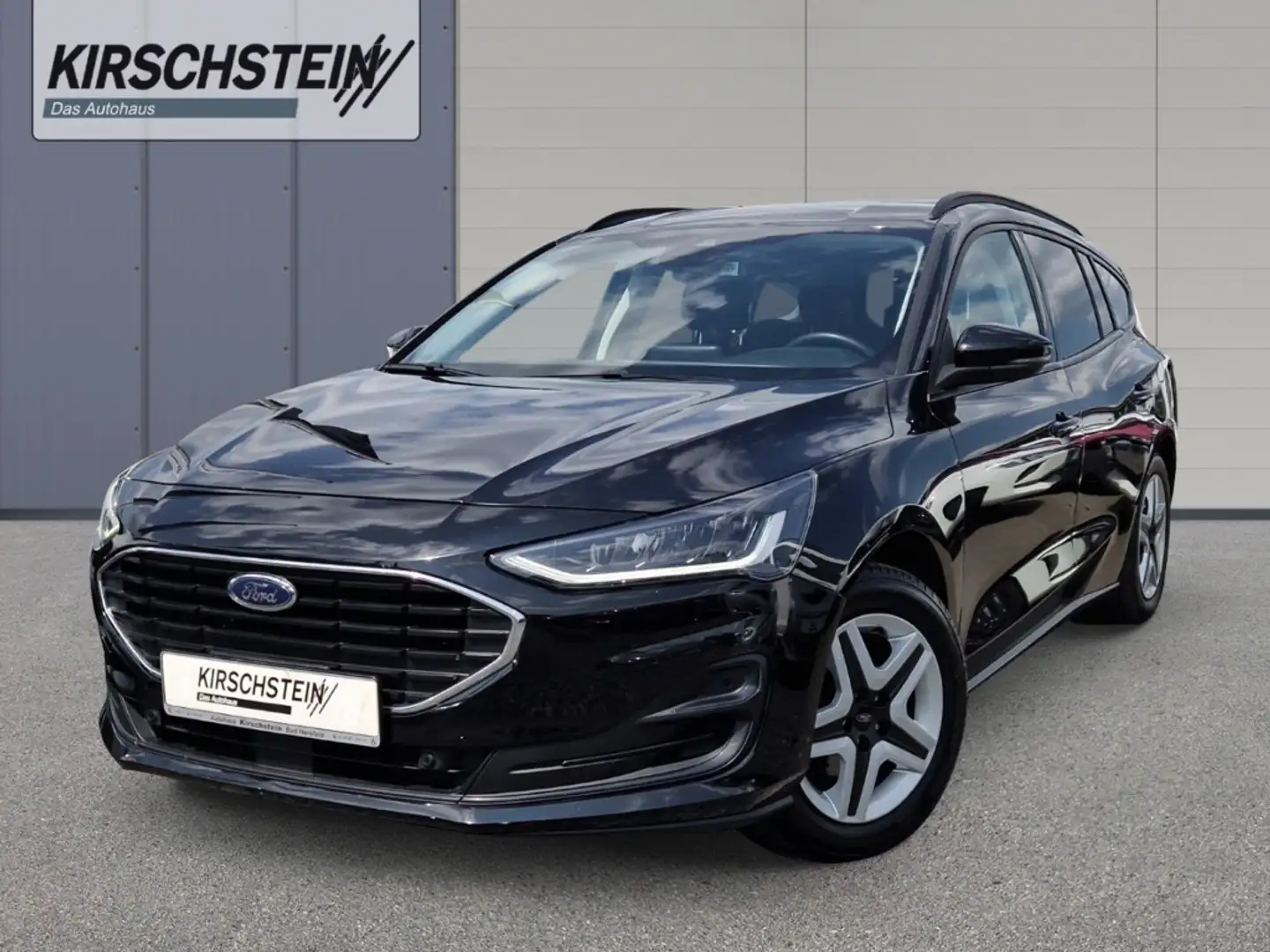 Ford Focus Turnier Cool & Connect 1.0 EcoBoost Sitzh. Zwart - 1