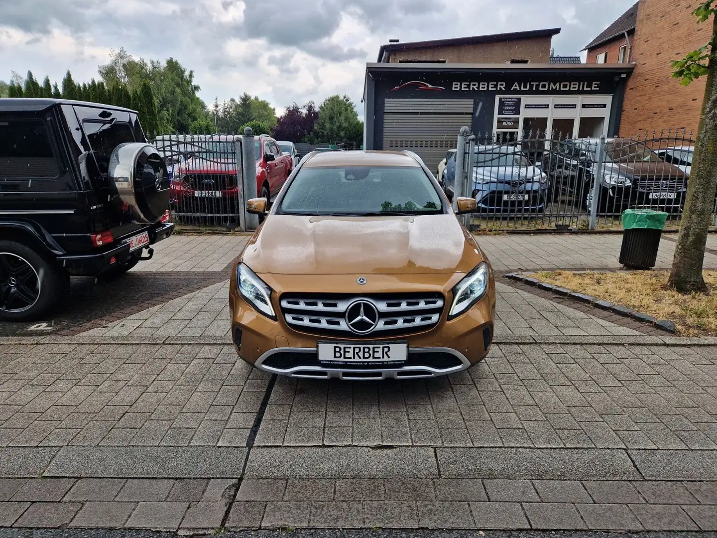 Mercedes-Benz GLA 250 Urban-Line*LED*360°*LEDER*AHK*TEMP*PDC Beige - 2