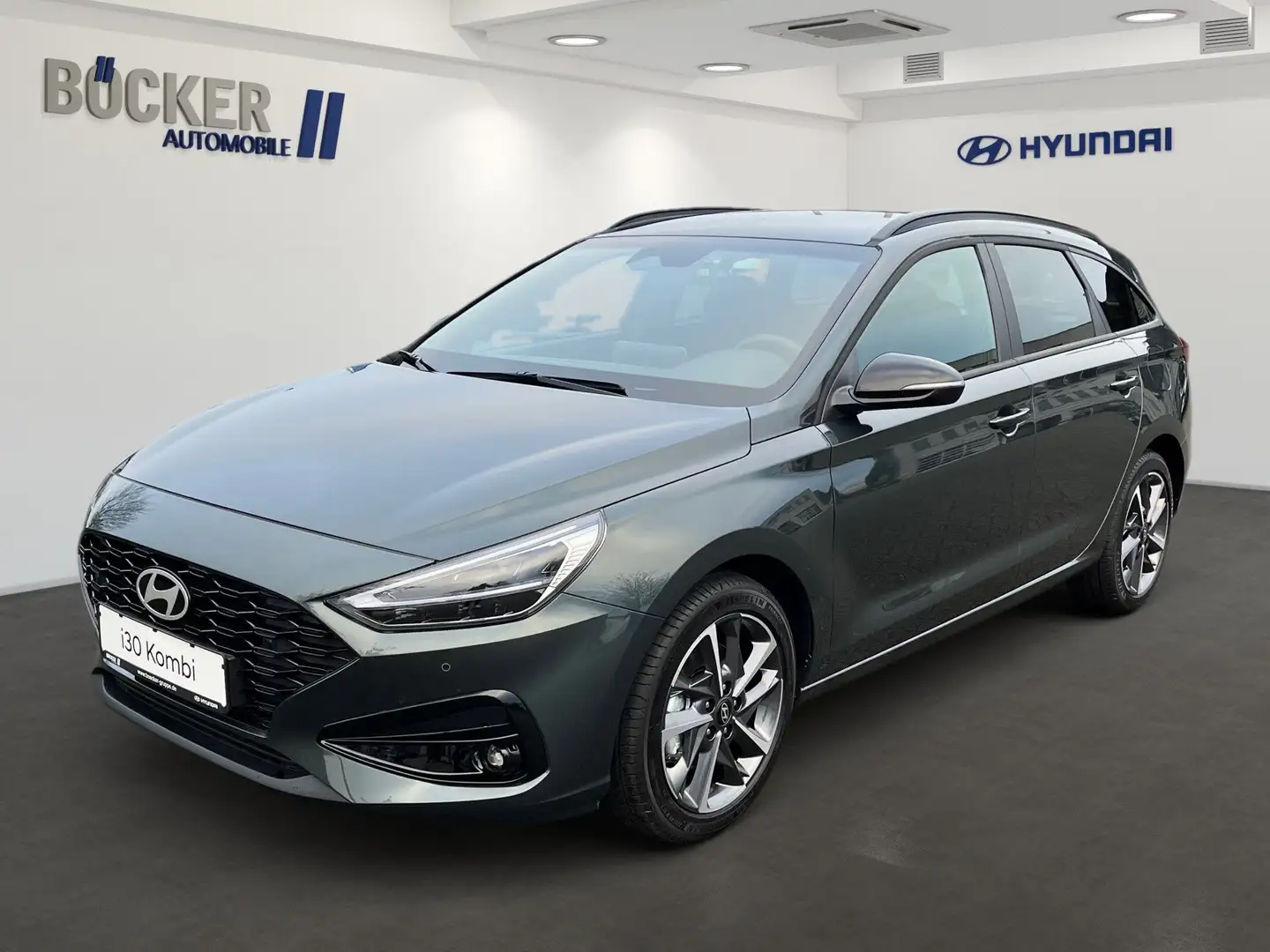 Hyundai i30 Kombi MY25 1.0T-GDI 7-DCT ADVANTAGE Navi LED Grün - 1