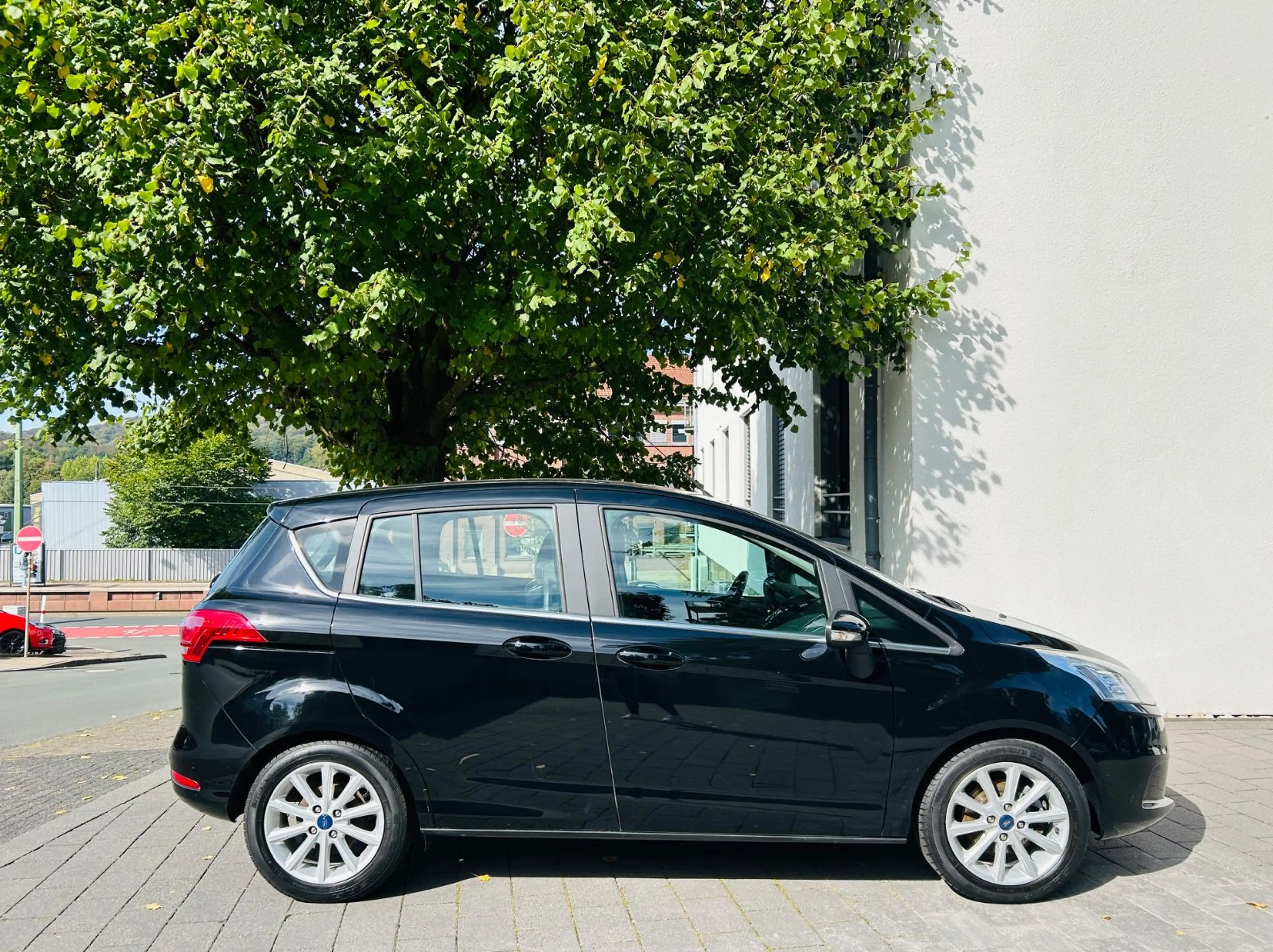Ford B-Max B-MAX Titanium *PDC, Klimaautom.* — photo 13