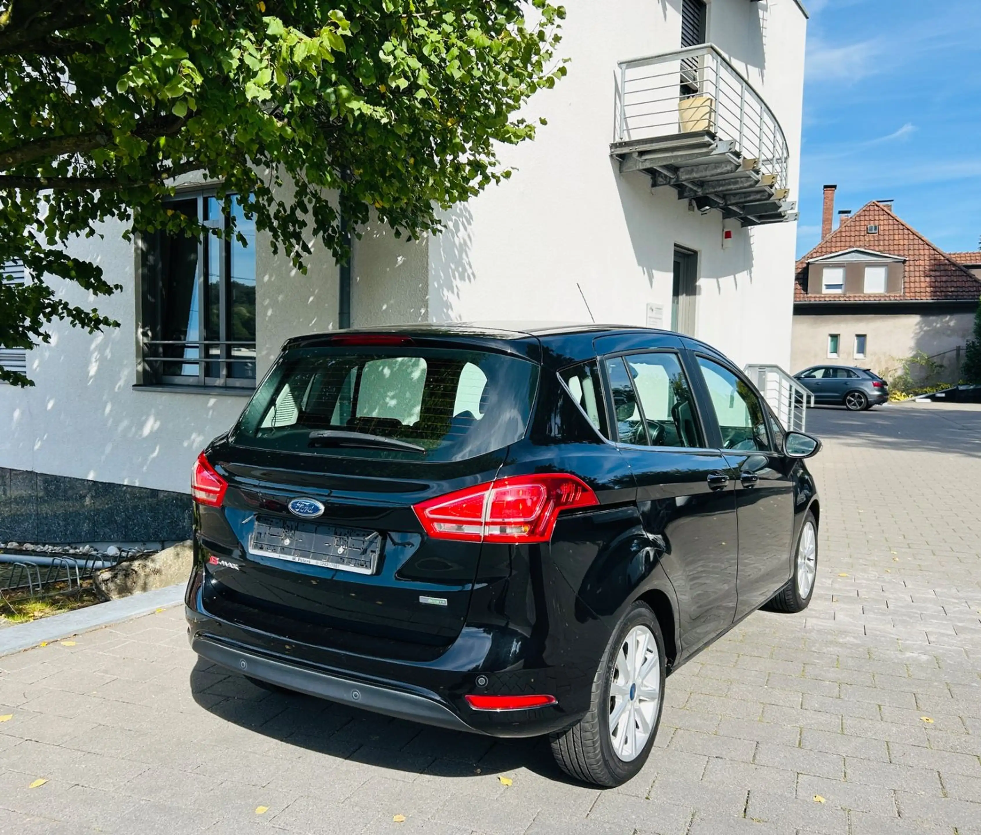 Ford B-Max B-MAX Titanium *PDC, Klimaautom.* — photo 12