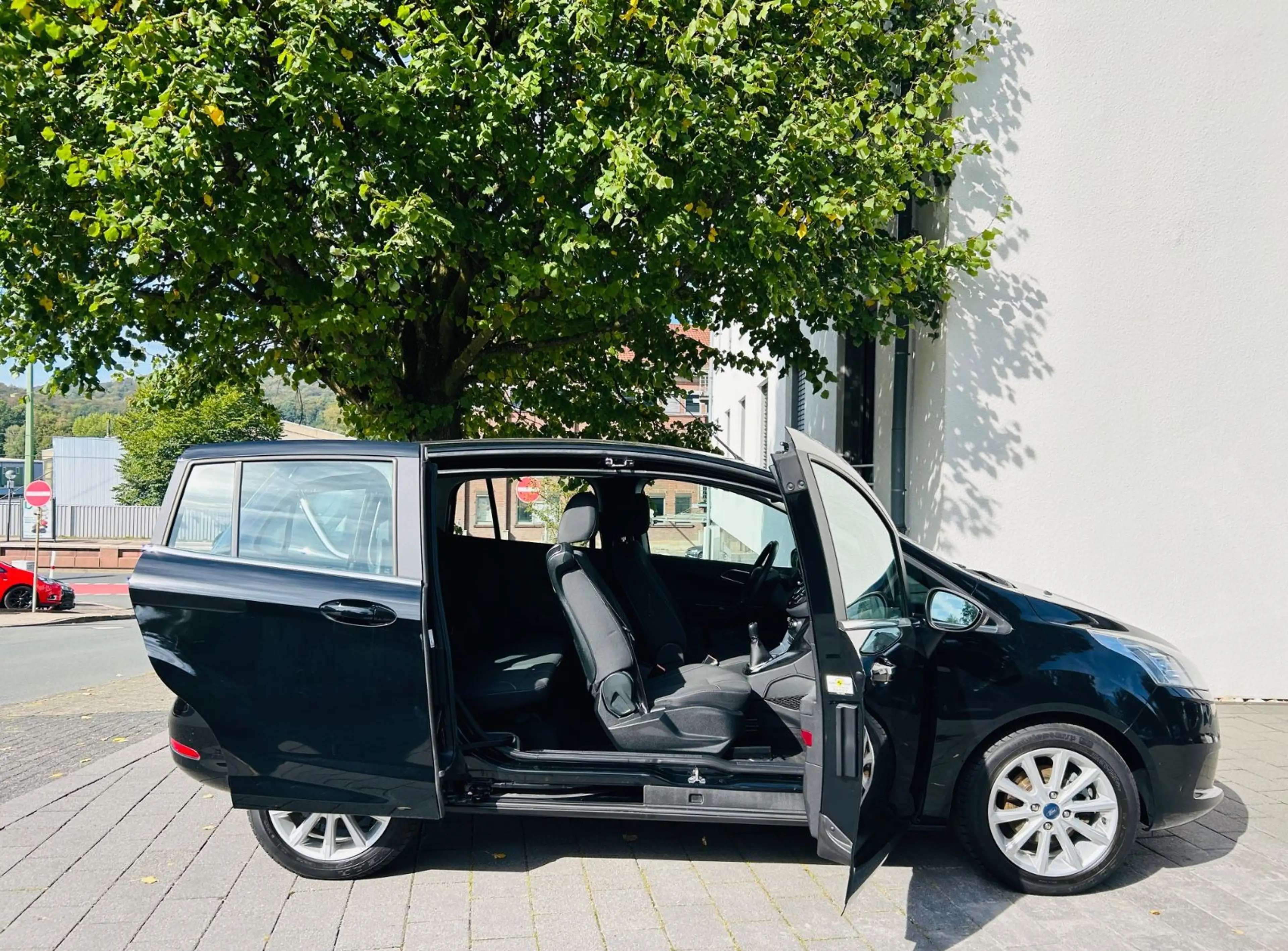 Ford B-Max B-MAX Titanium *PDC, Klimaautom.* — photo 15