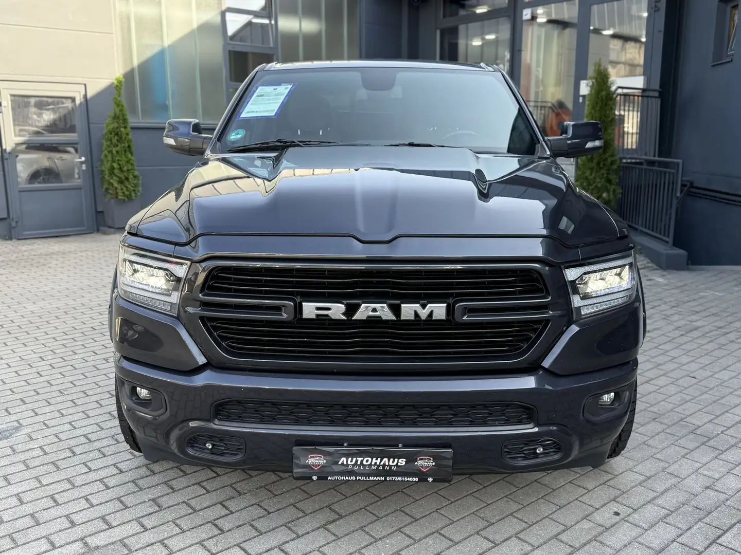 Dodge RAM BIGHORN +RÜCKFAHRKAMERA+LICHTSENSOR+ Schwarz - 2