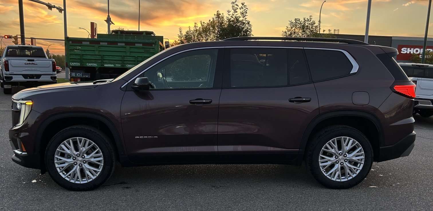 2026 GMC Acadia Elevation AWD — photo 2