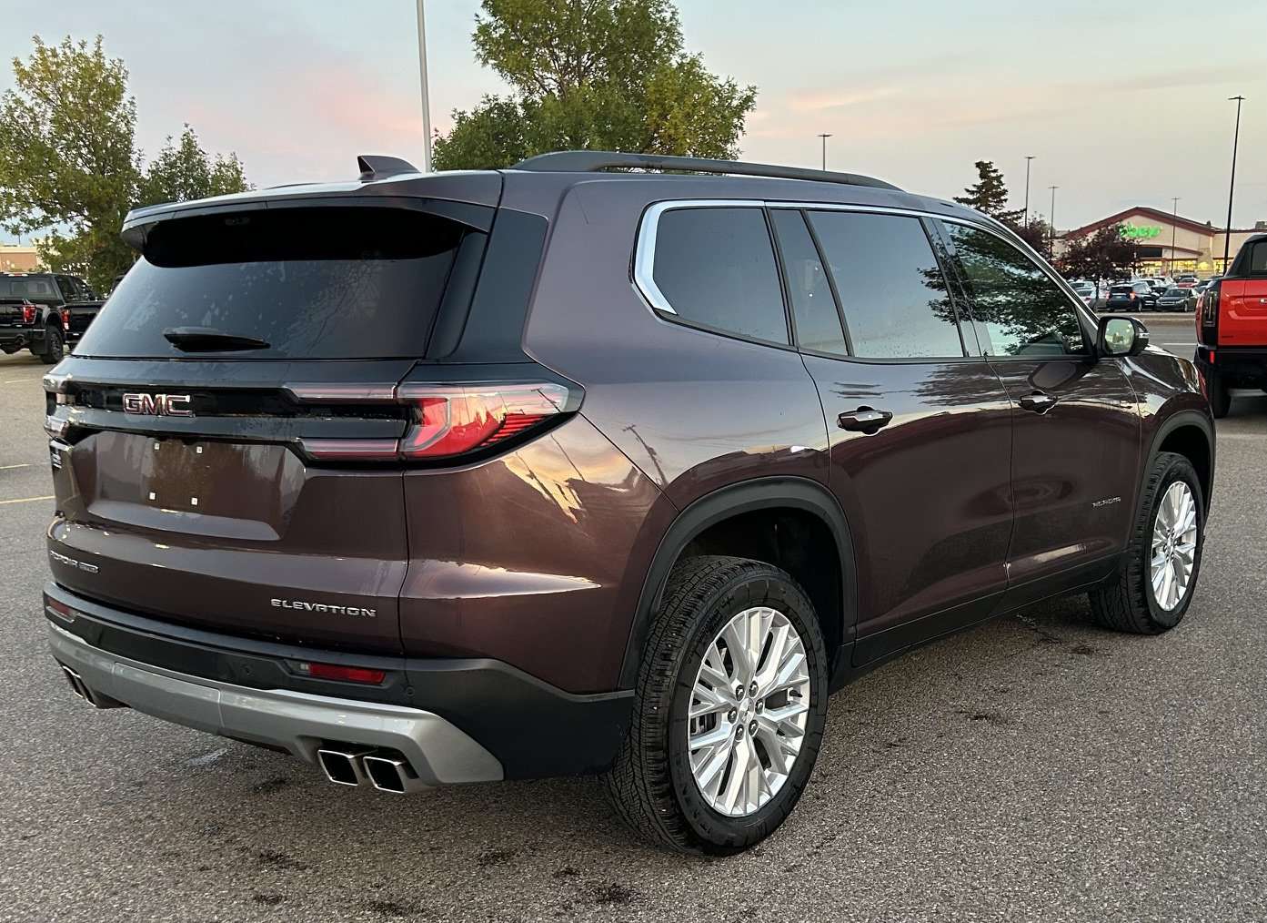 2026 GMC Acadia Elevation AWD — photo 5