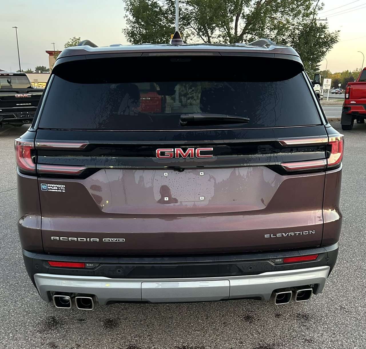 2026 GMC Acadia Elevation AWD — photo 4