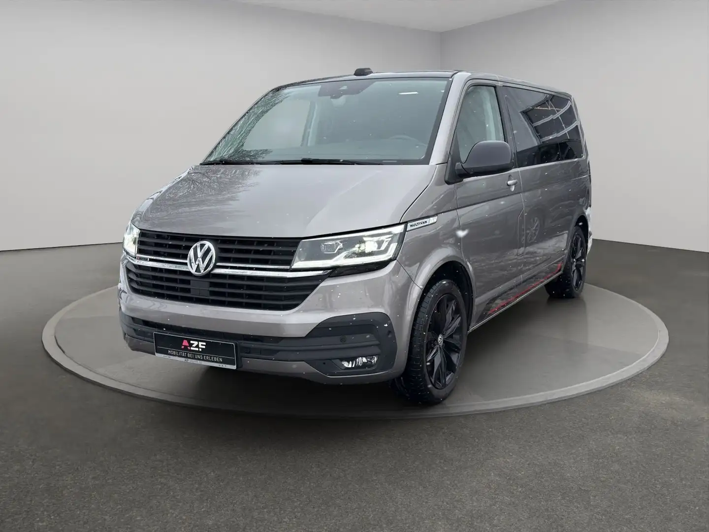 Volkswagen T6.1 Multivan 2.0 TDI 4Motion Edition Beige - 2