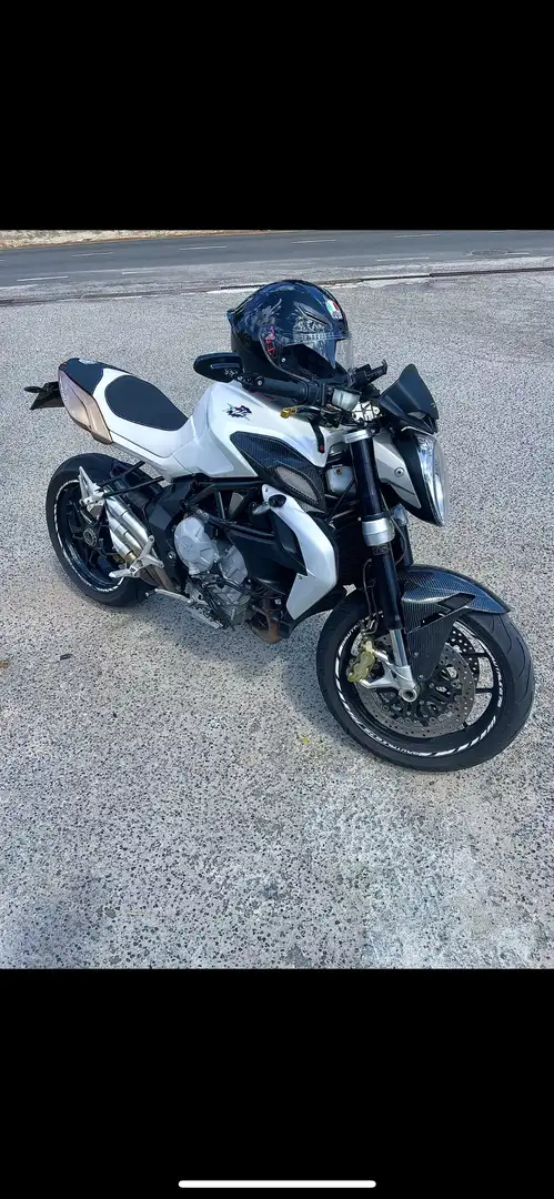 MV Agusta Brutale 675 - 1