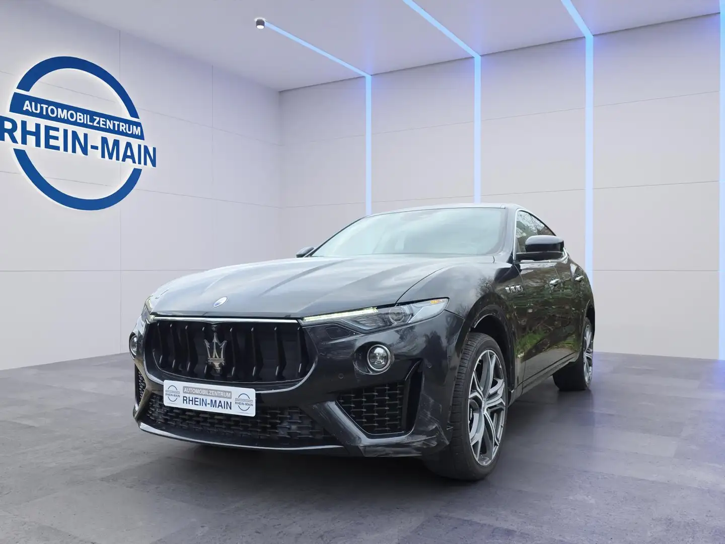 Maserati Levante S PANO LUFTF SPORT-AGA SOFTCLOSE AHK Noir - 1