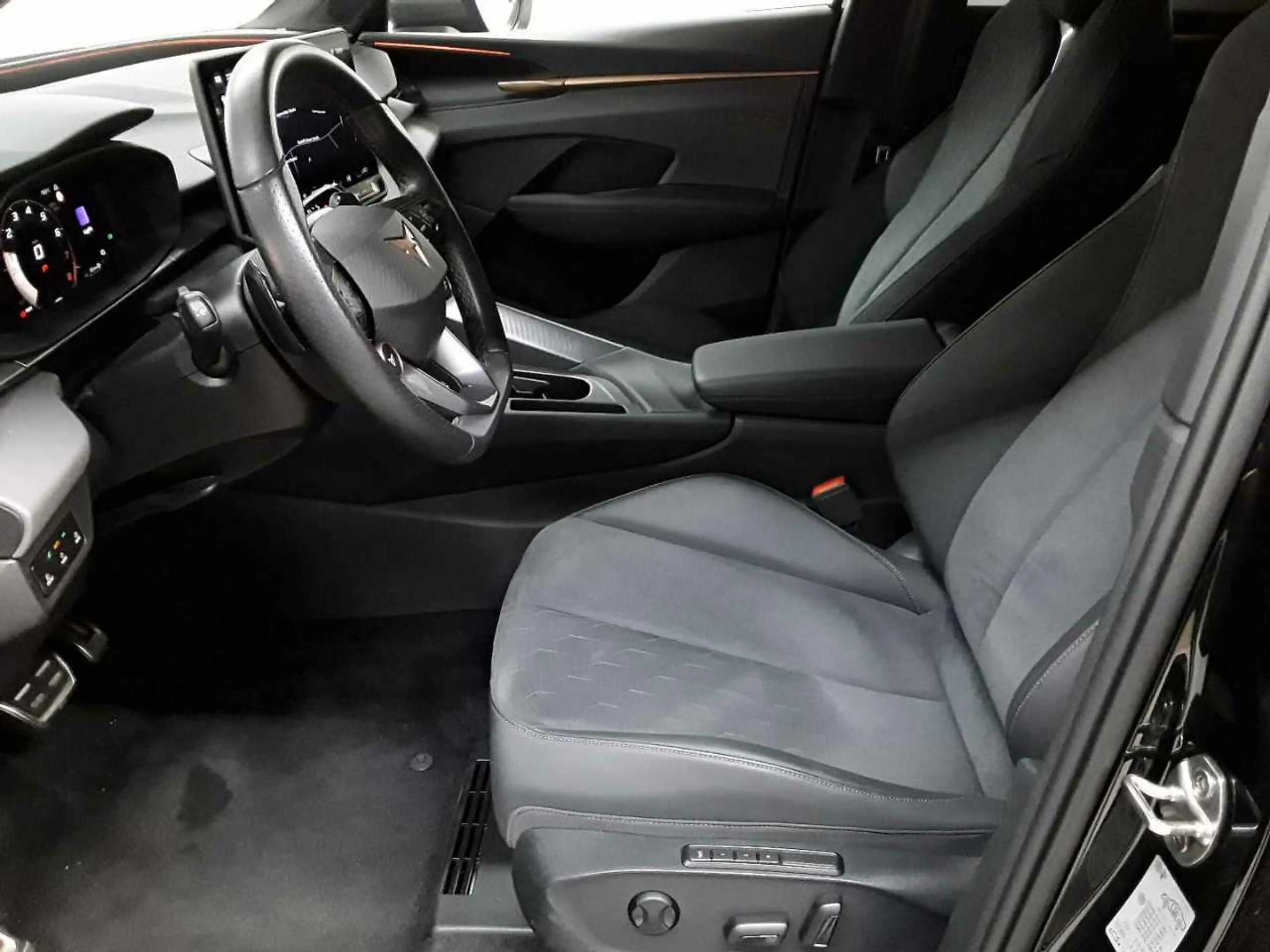 CUPRA Terramar Terramar 1.5 eTSI DSG NAV HuD Memory ACC — photo 7