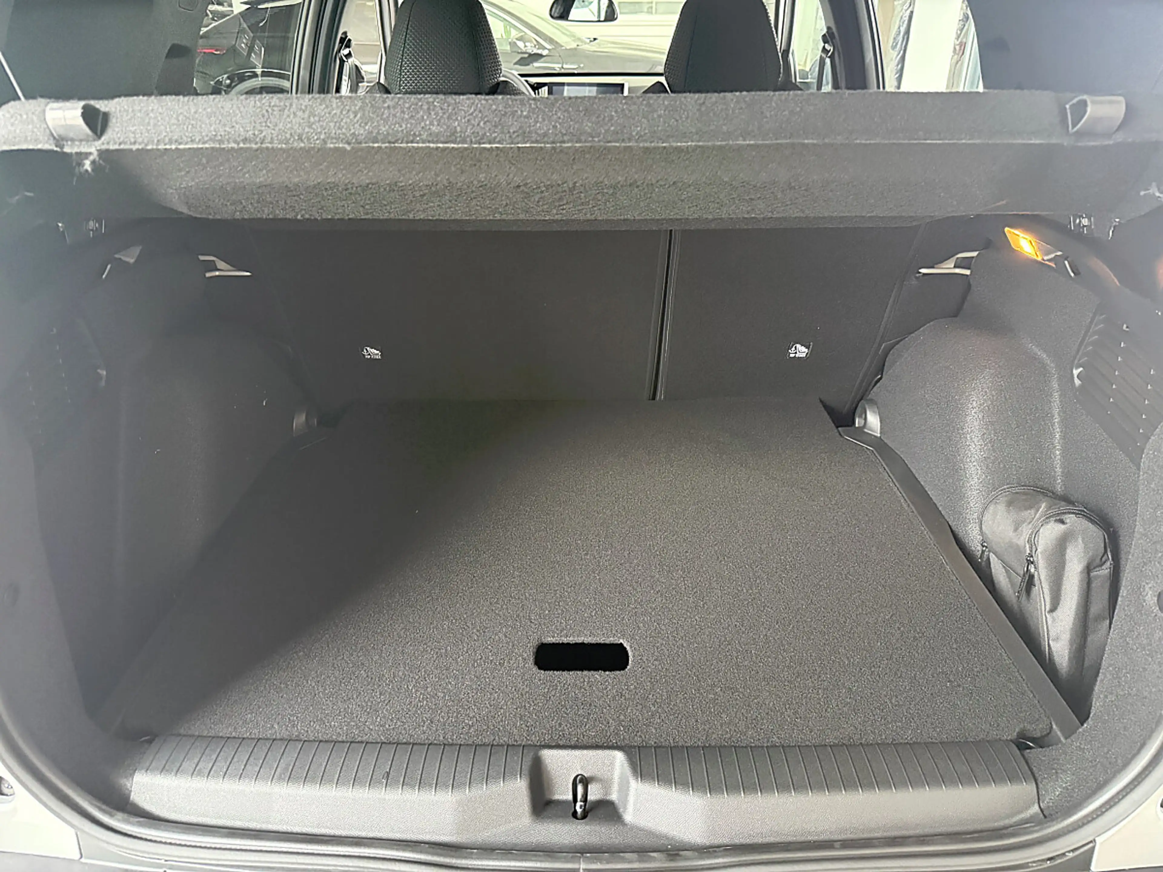 Opel Frontera 1.2 DI MHEV Ultimate Aut. — photo 7