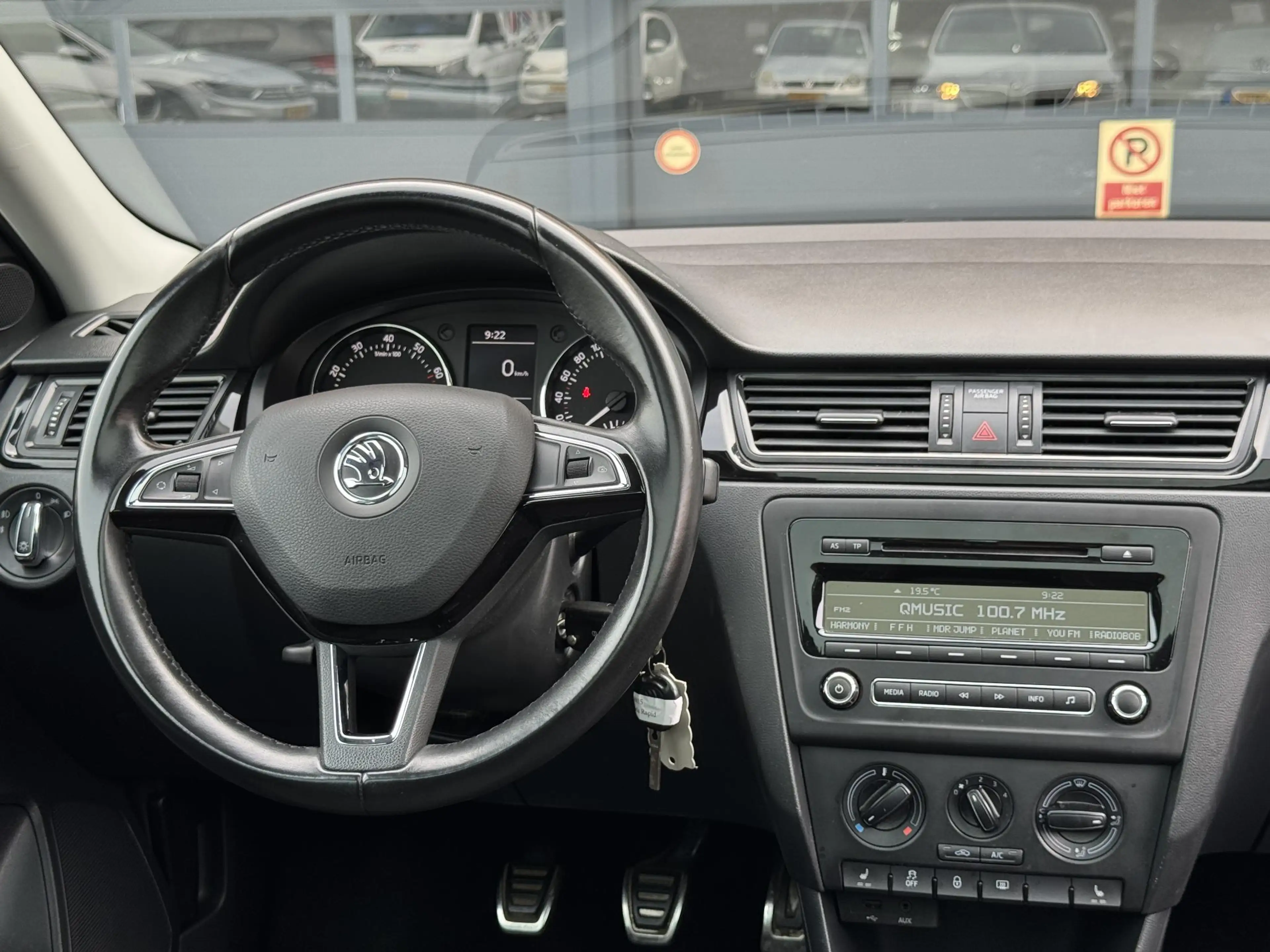 Skoda Rapid/Spaceback 1.2 TSI Greentech Elegance Pano | 17" LMV — photo 15