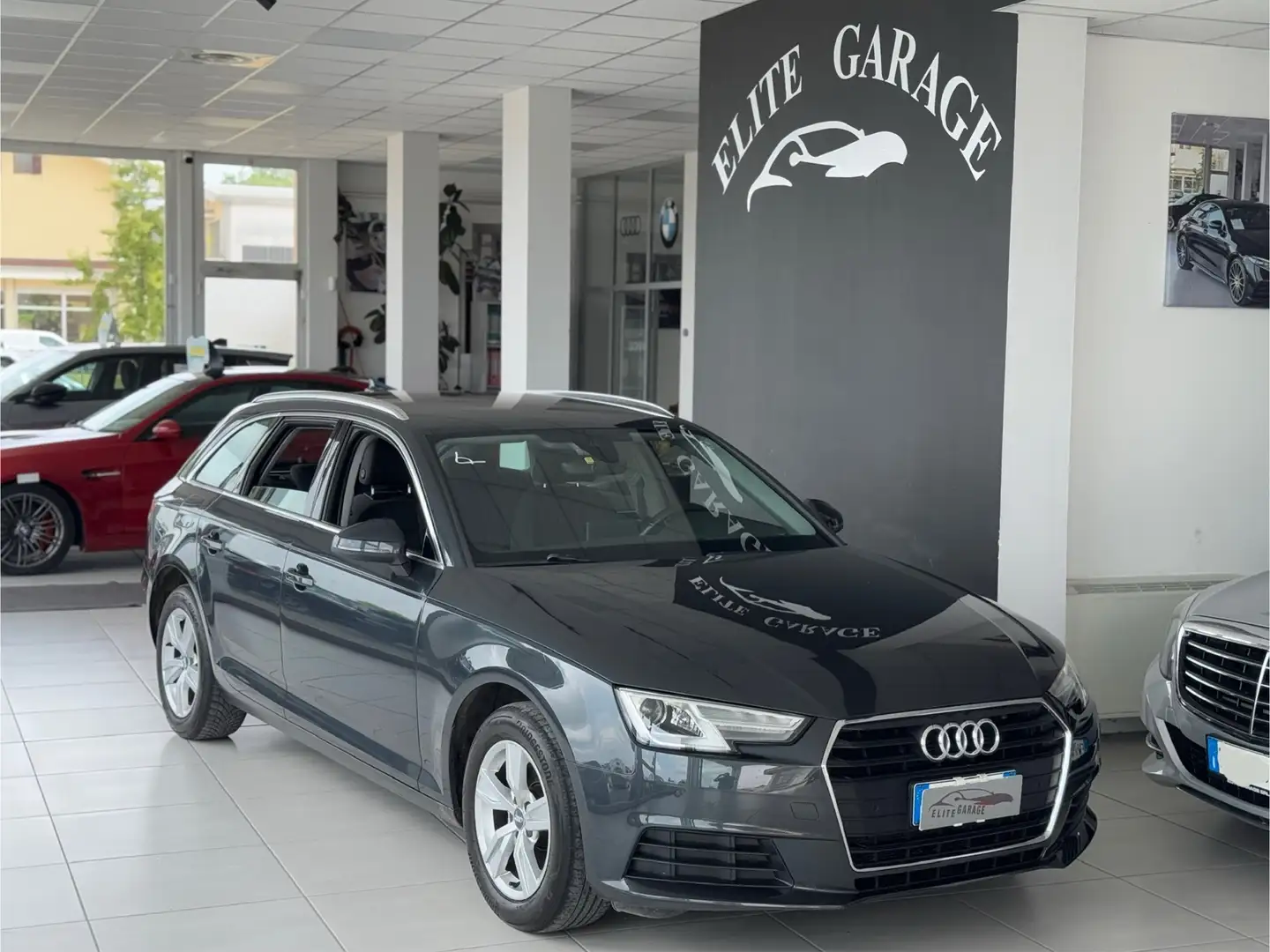 Audi A4 2.0 tdi 122cv s-tronic EURO6 Grau - 1