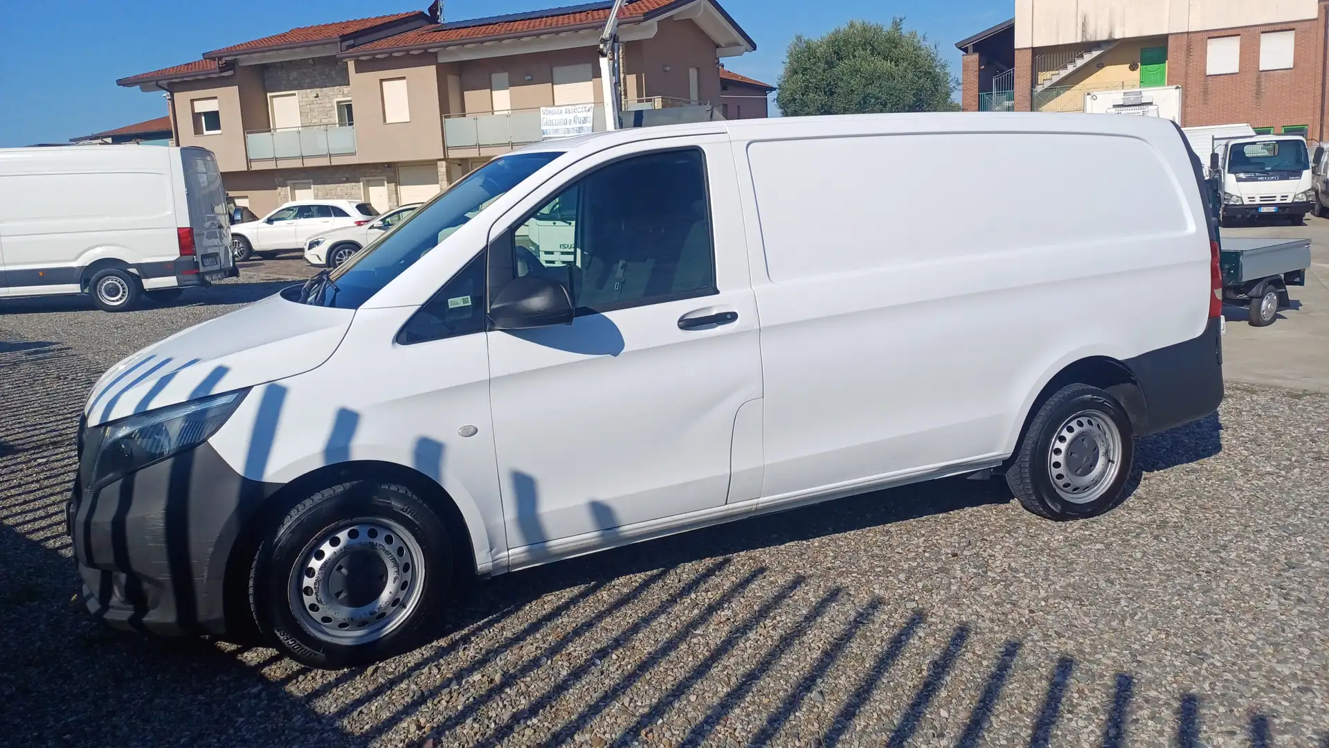 Mercedes-Benz Vito Blanc - 2
