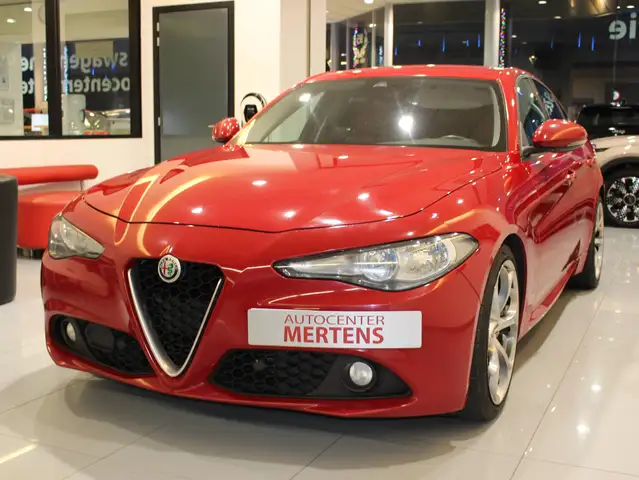 Alfa Romeo Giulia Giulia 2.2 JTDm Super *1 JAAR GARANTIE MOTOR*