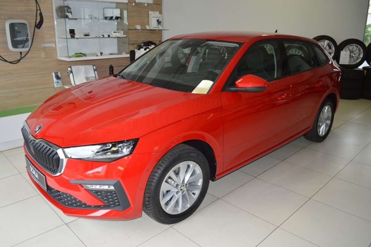 Skoda Scala 2024 — Selection 1.0 TSI DSG Navi ACC Rückfahrkamera
