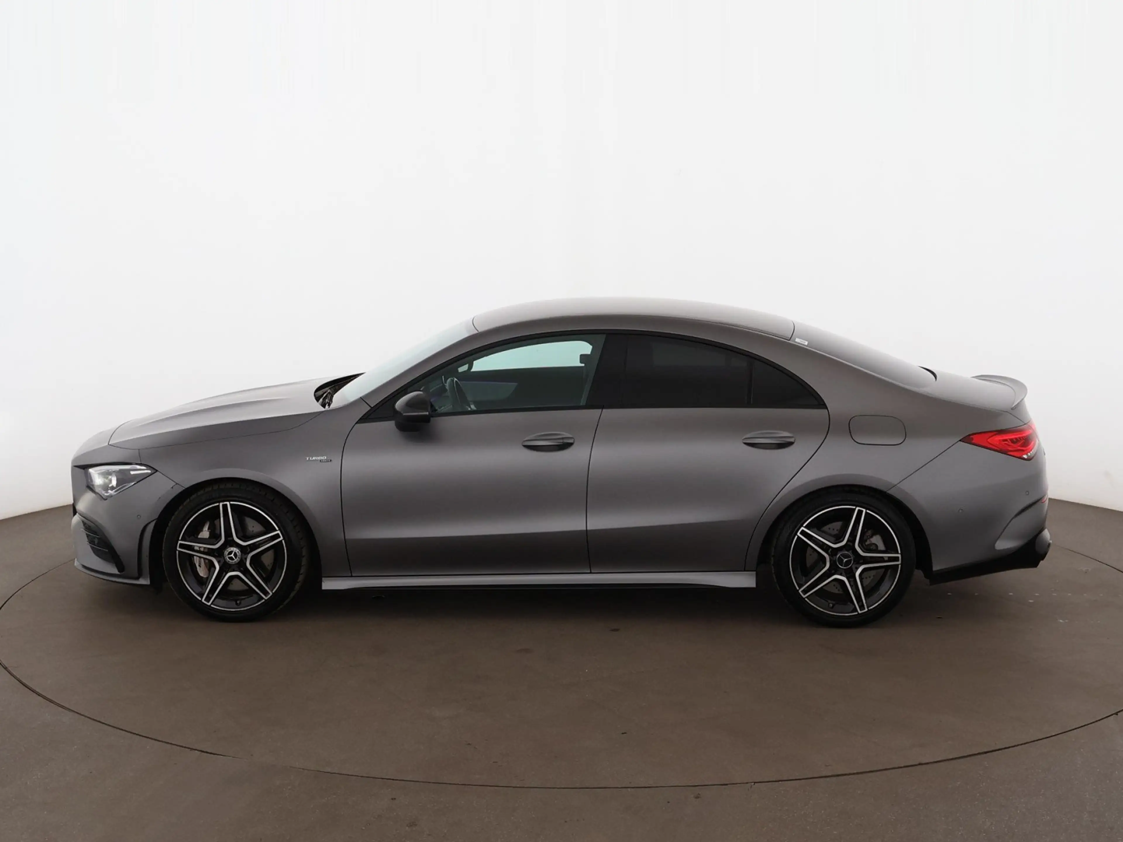 Mercedes-Benz CLA 35 AMG 4Matic Aut LED LEDER NAVI R-CAM ASSIST — photo 5