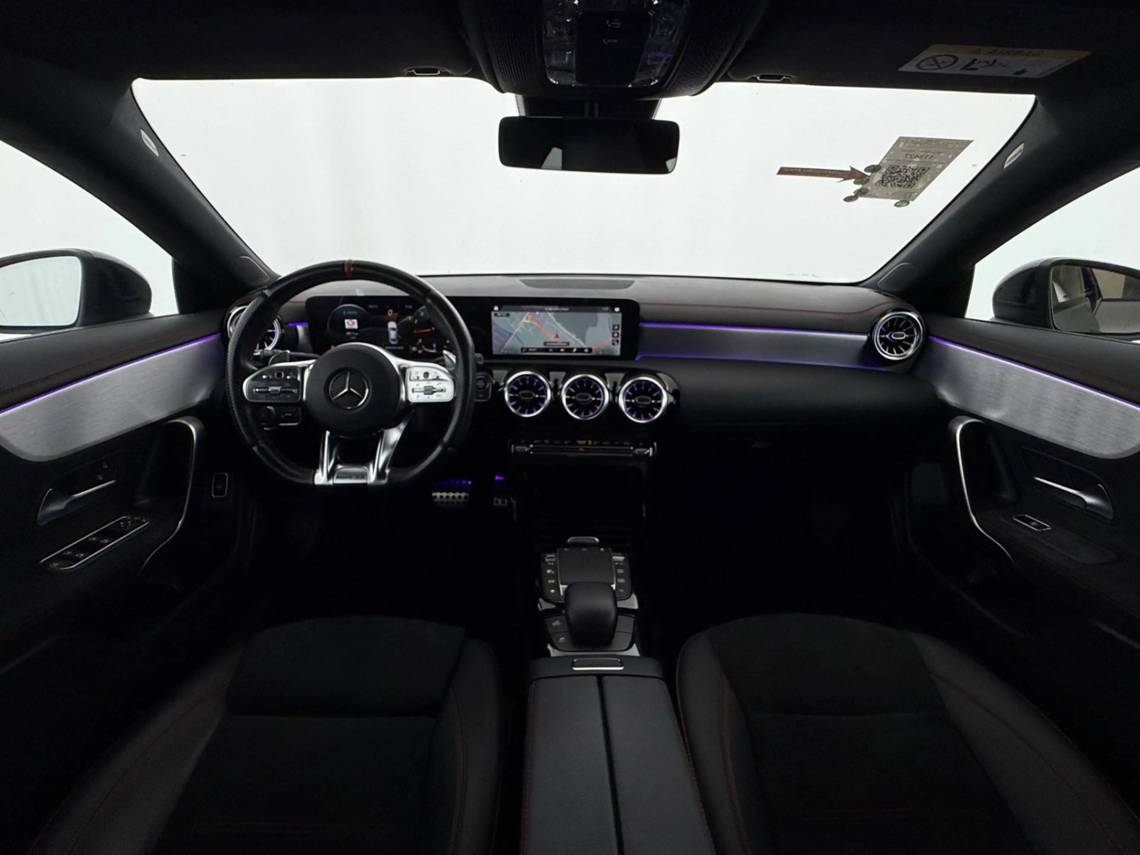 Mercedes-Benz CLA 35 AMG 4Matic Aut LED LEDER NAVI R-CAM ASSIST — photo 13