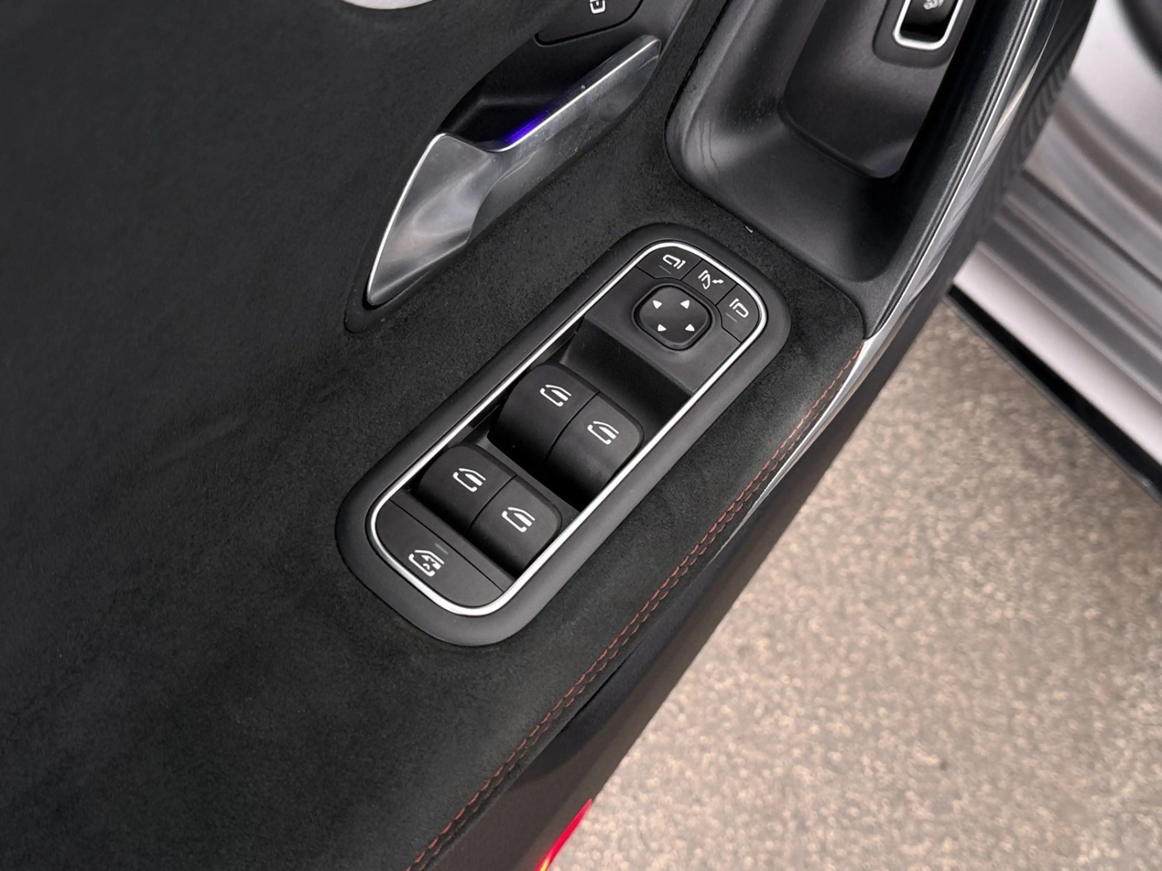 Mercedes-Benz CLA 35 AMG 4Matic Aut LED LEDER NAVI R-CAM ASSIST — photo 24