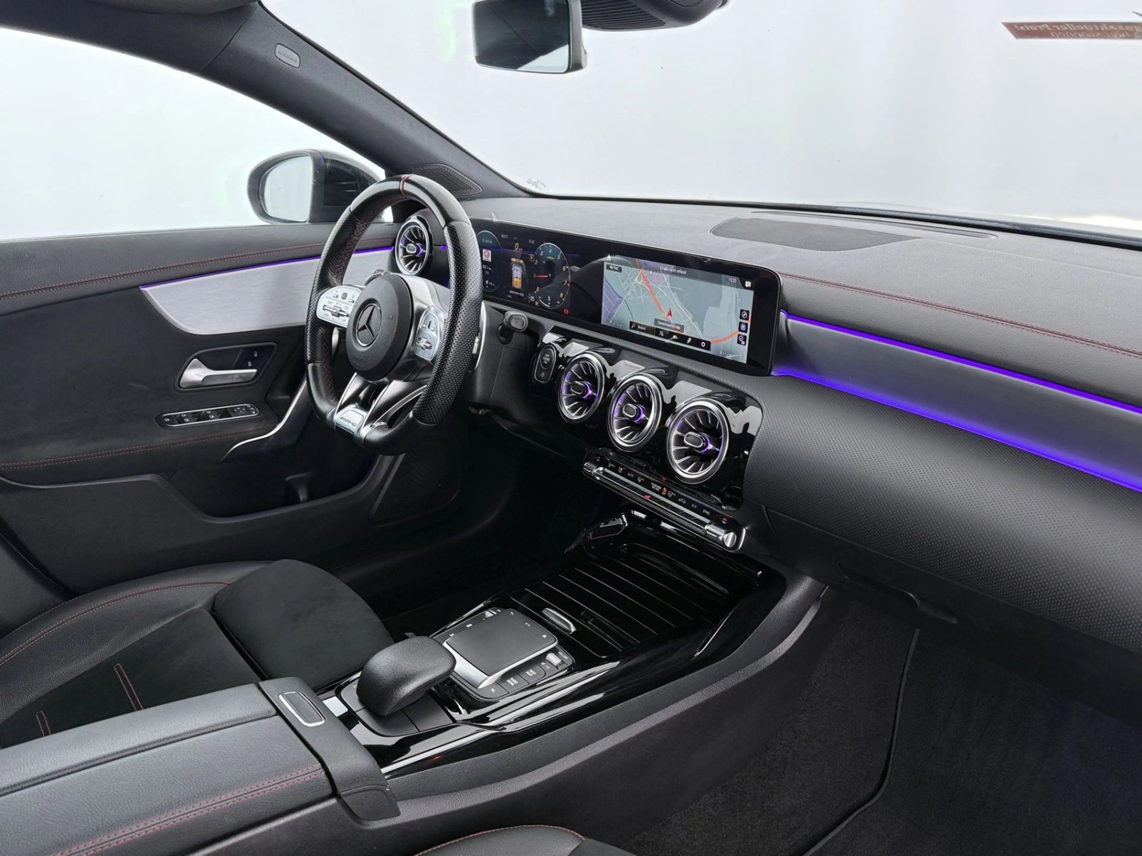 Mercedes-Benz CLA 35 AMG 4Matic Aut LED LEDER NAVI R-CAM ASSIST — photo 14