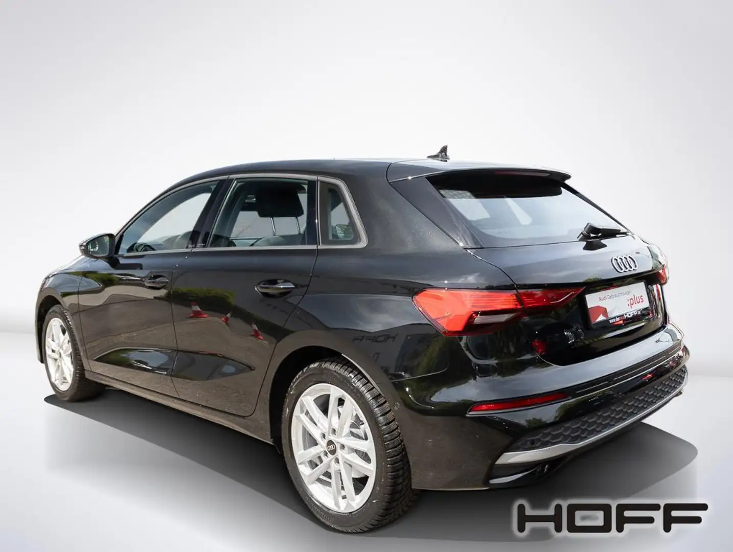 Audi A3 35 TFSI Advanced S tronic Kamera ACC SH Navi Plus Zwart - 2