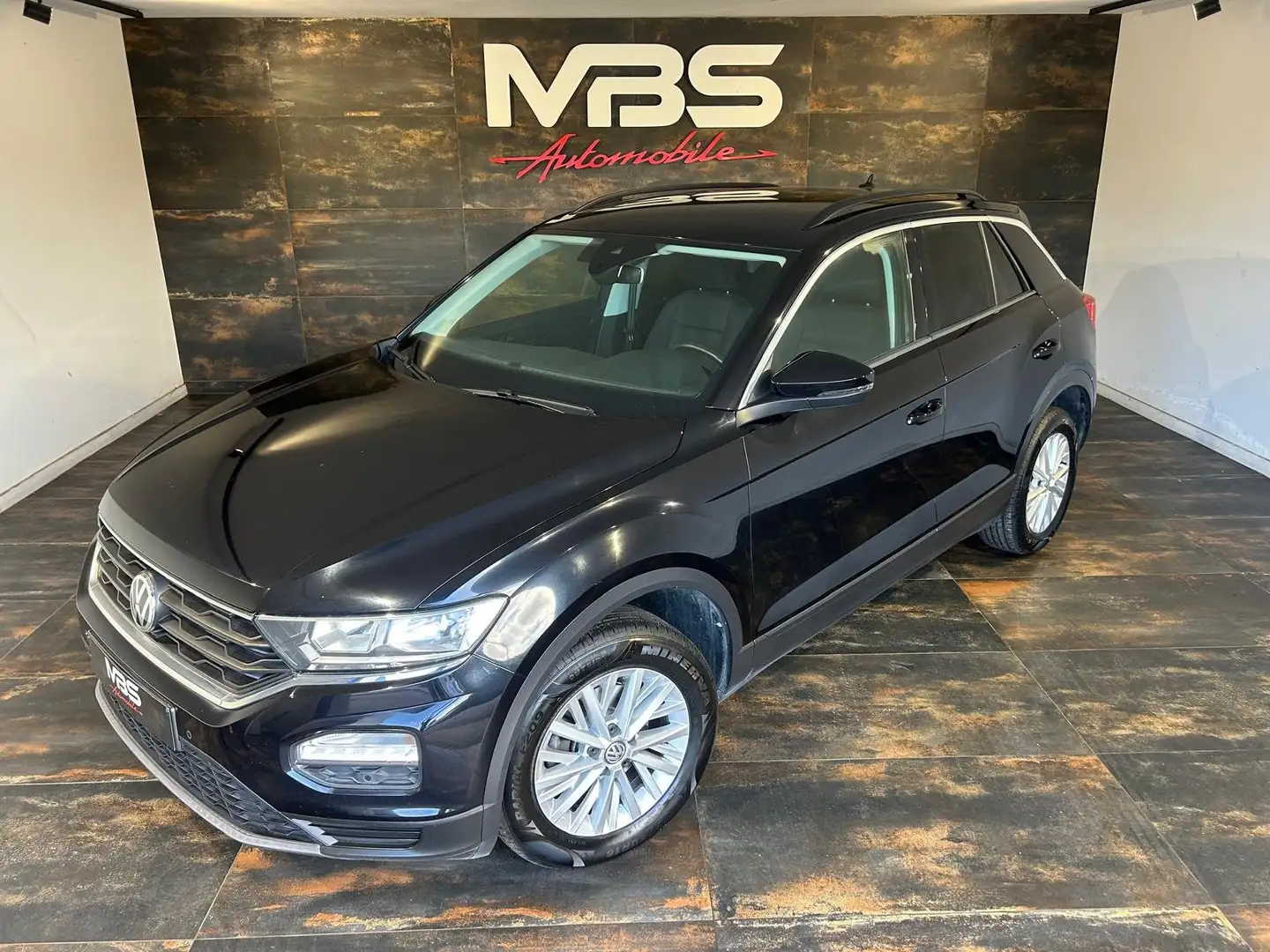 Volkswagen T-Roc 1.0 TSI OPF * RADARS * CARPLAY * CLIM * GPS *RADIO Schwarz - 1