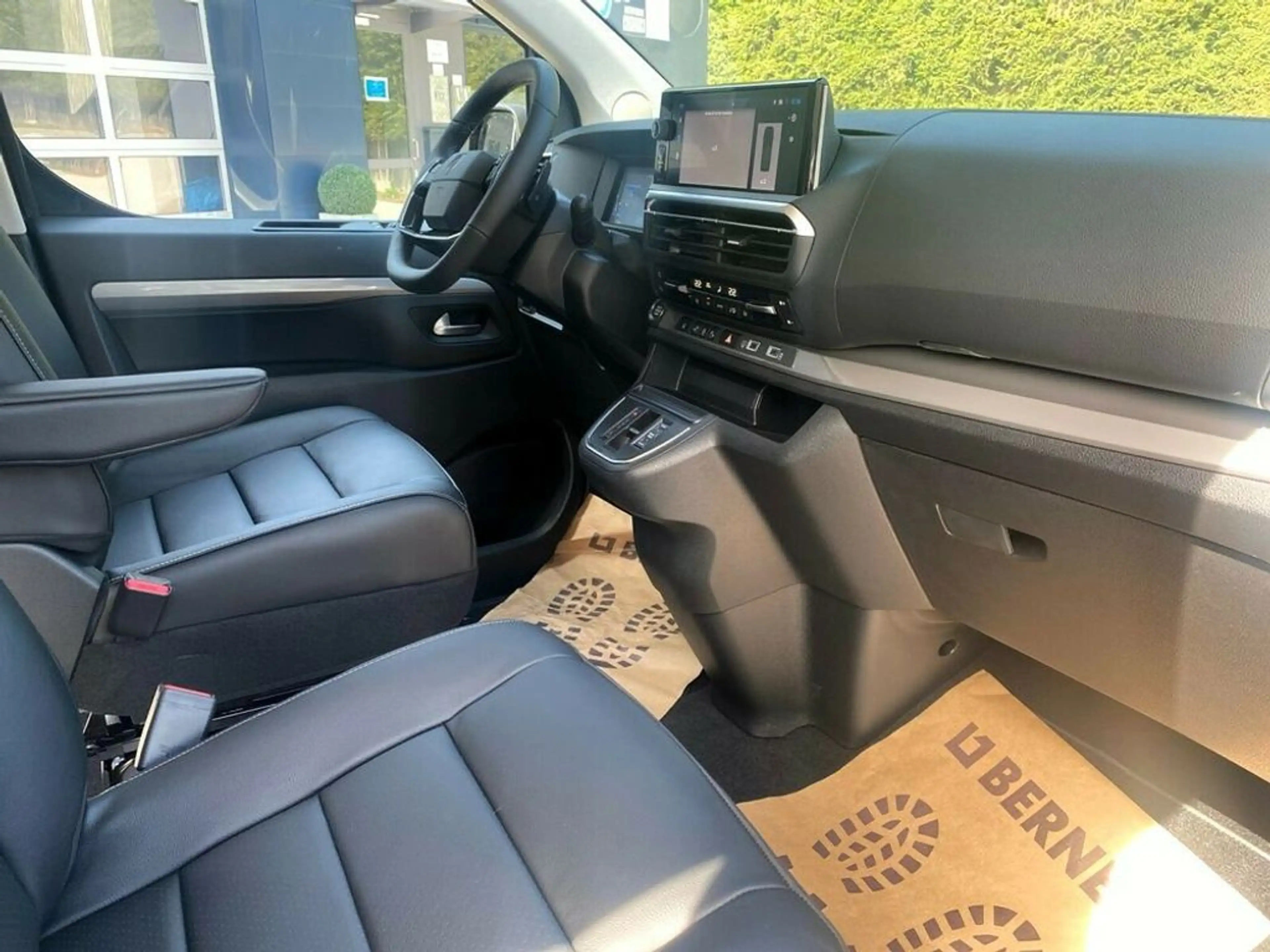 Peugeot Traveller Allure L2 HDI 180 EAT8 — photo 8