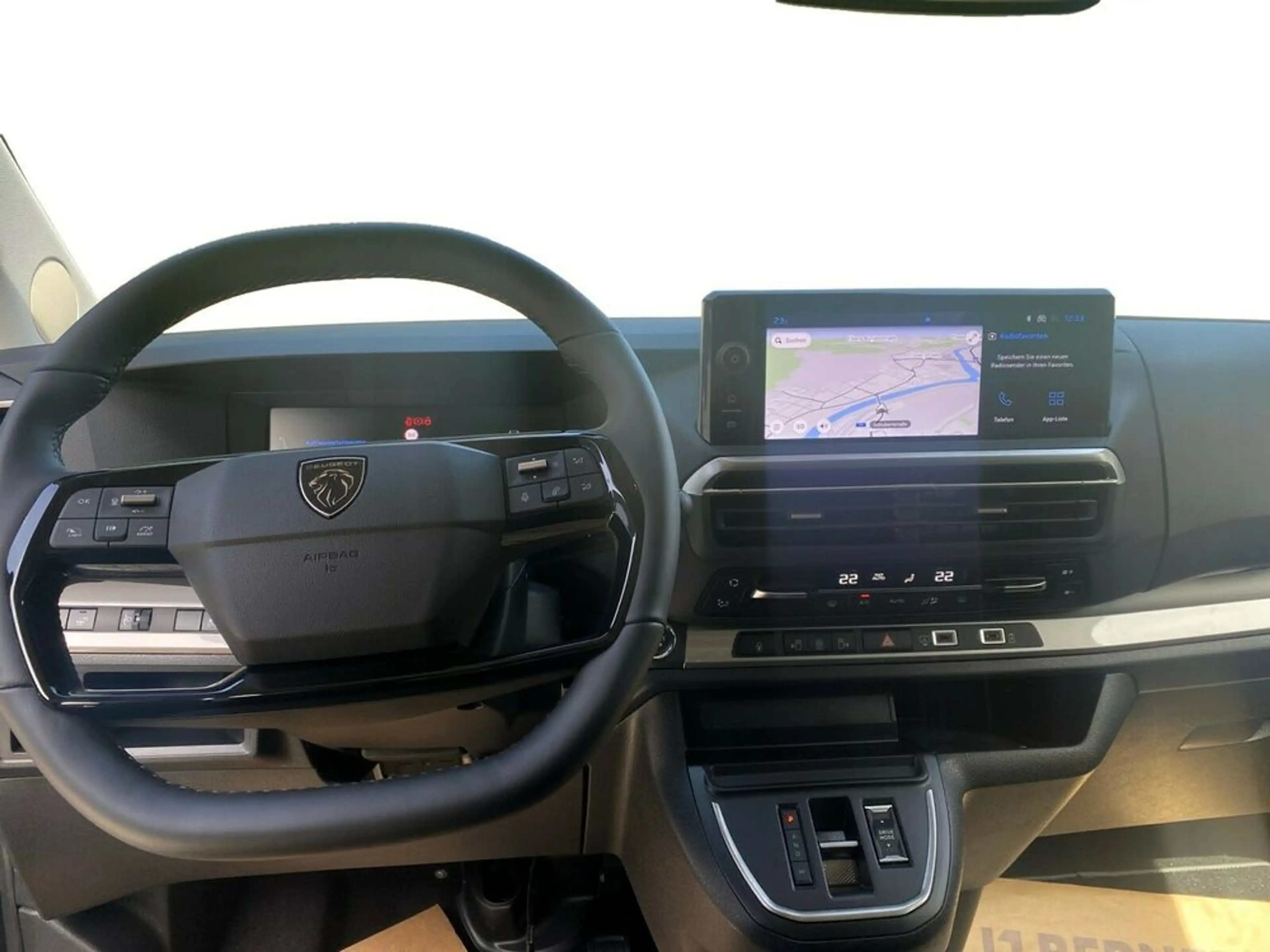 Peugeot Traveller Allure L2 HDI 180 EAT8 — photo 6