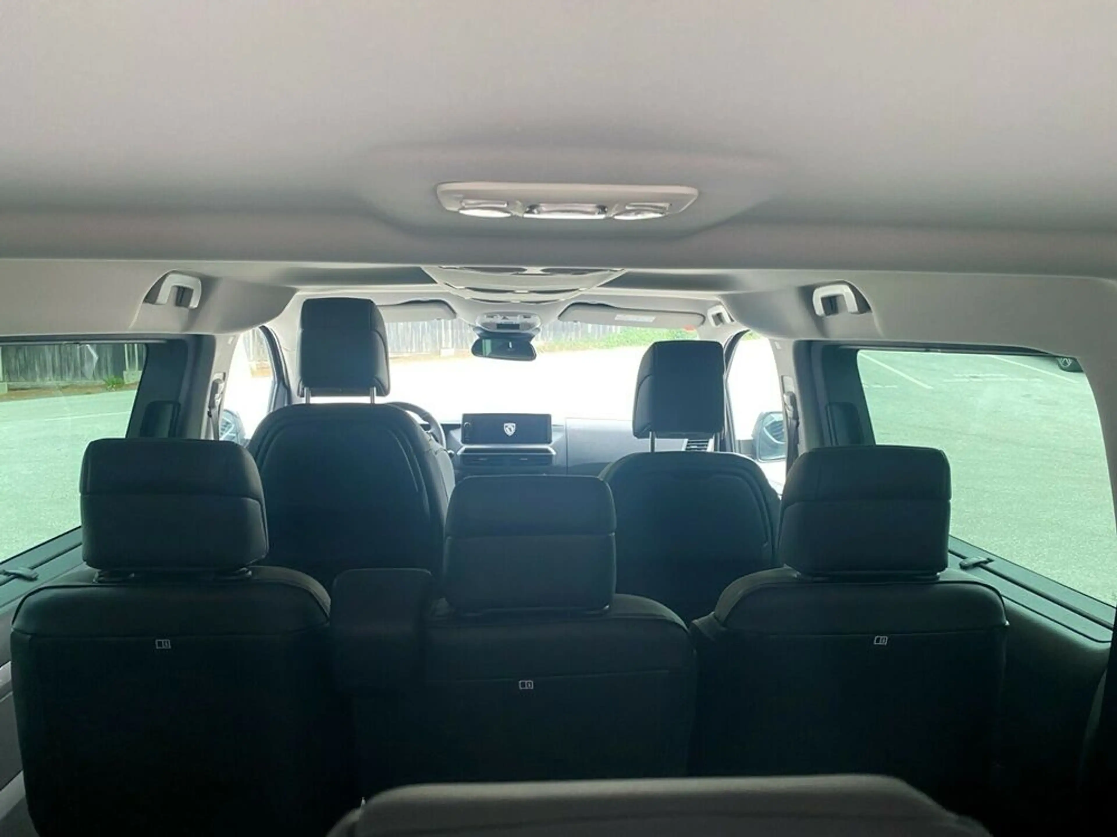 Peugeot Traveller Allure L2 HDI 180 EAT8 — photo 11