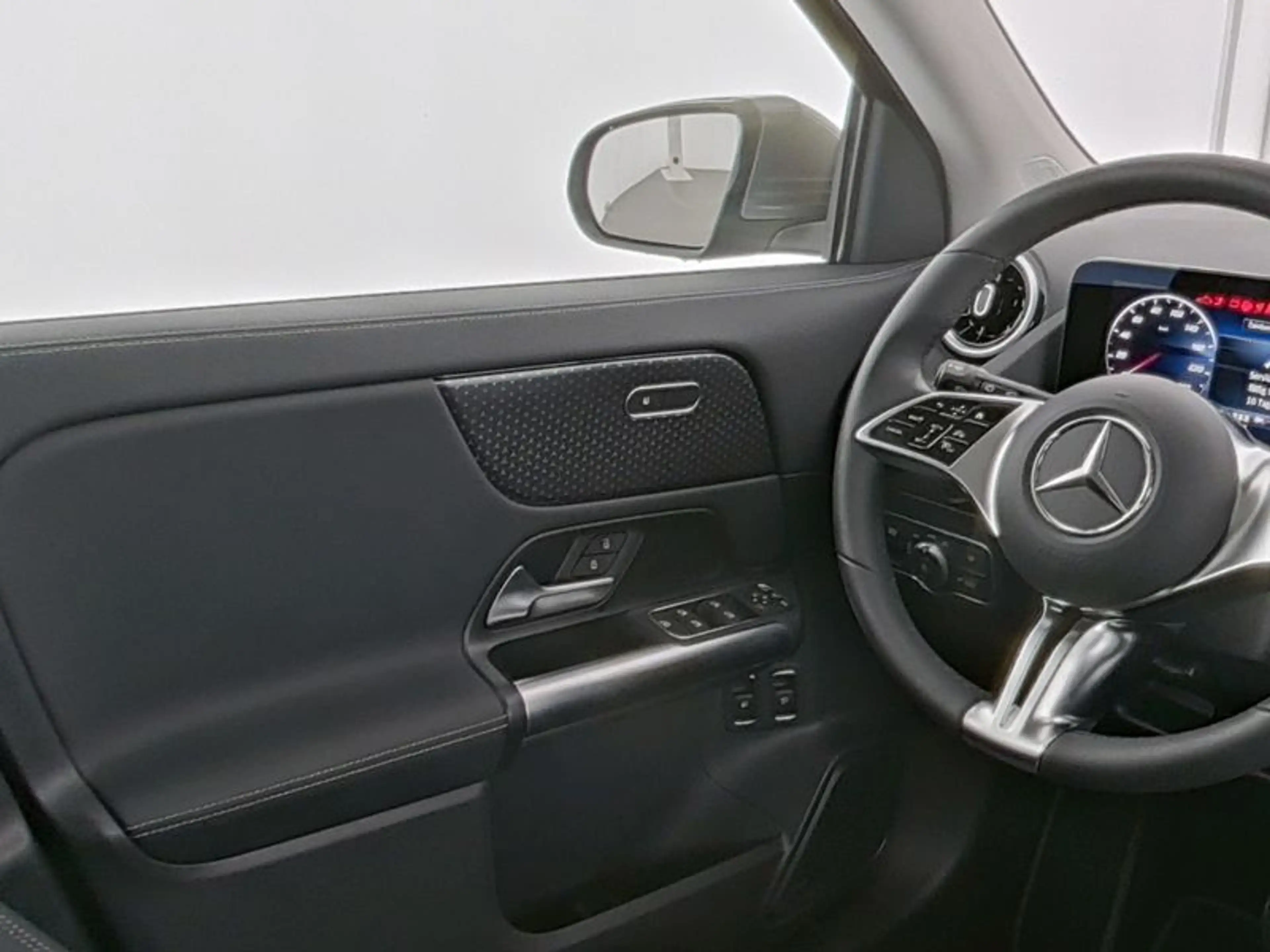 Mercedes-Benz GLA 250 e Progressive*Advanced*LED*Kamera*AHK* — photo 9