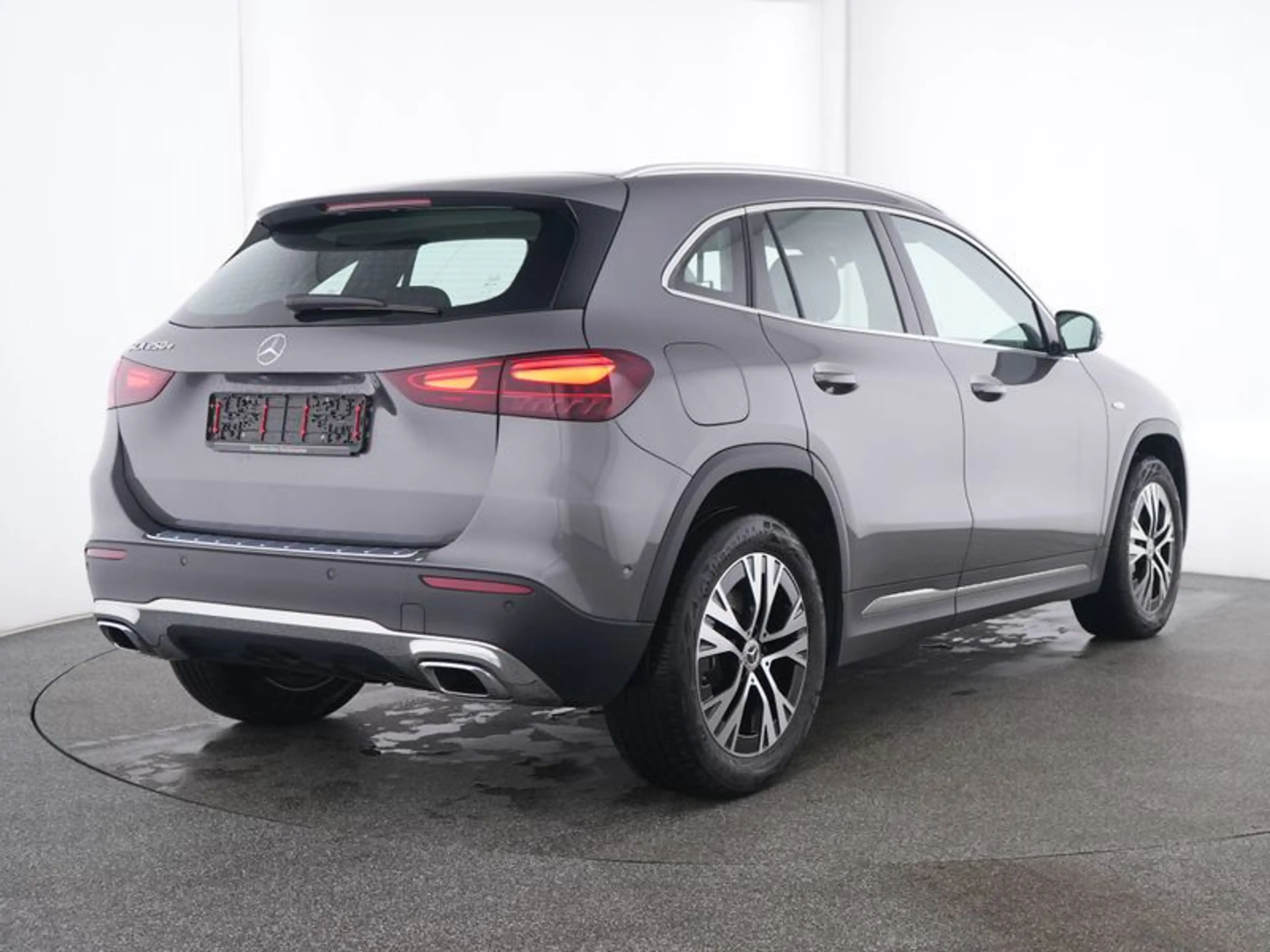 Mercedes-Benz GLA 250 e Progressive*Advanced*LED*Kamera*AHK* — photo 3