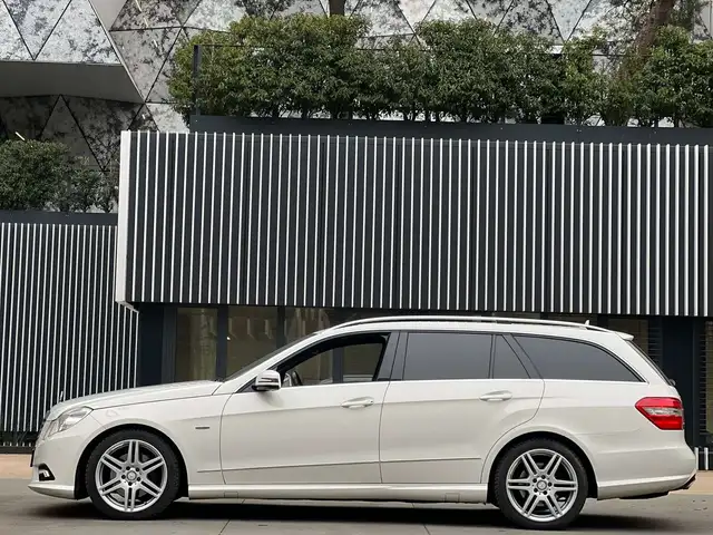 Mercedes-Benz E 350 E 350 T CDI / AMG LINE / AUTOMATIQUE /