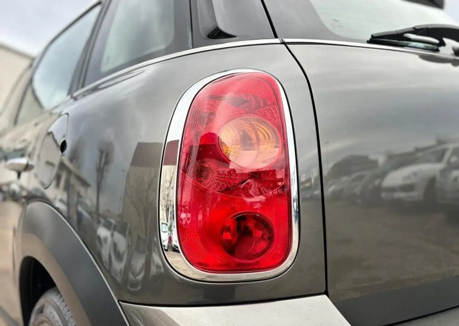 MINI Cooper Countryman COOPER D 112CH Gris - 2