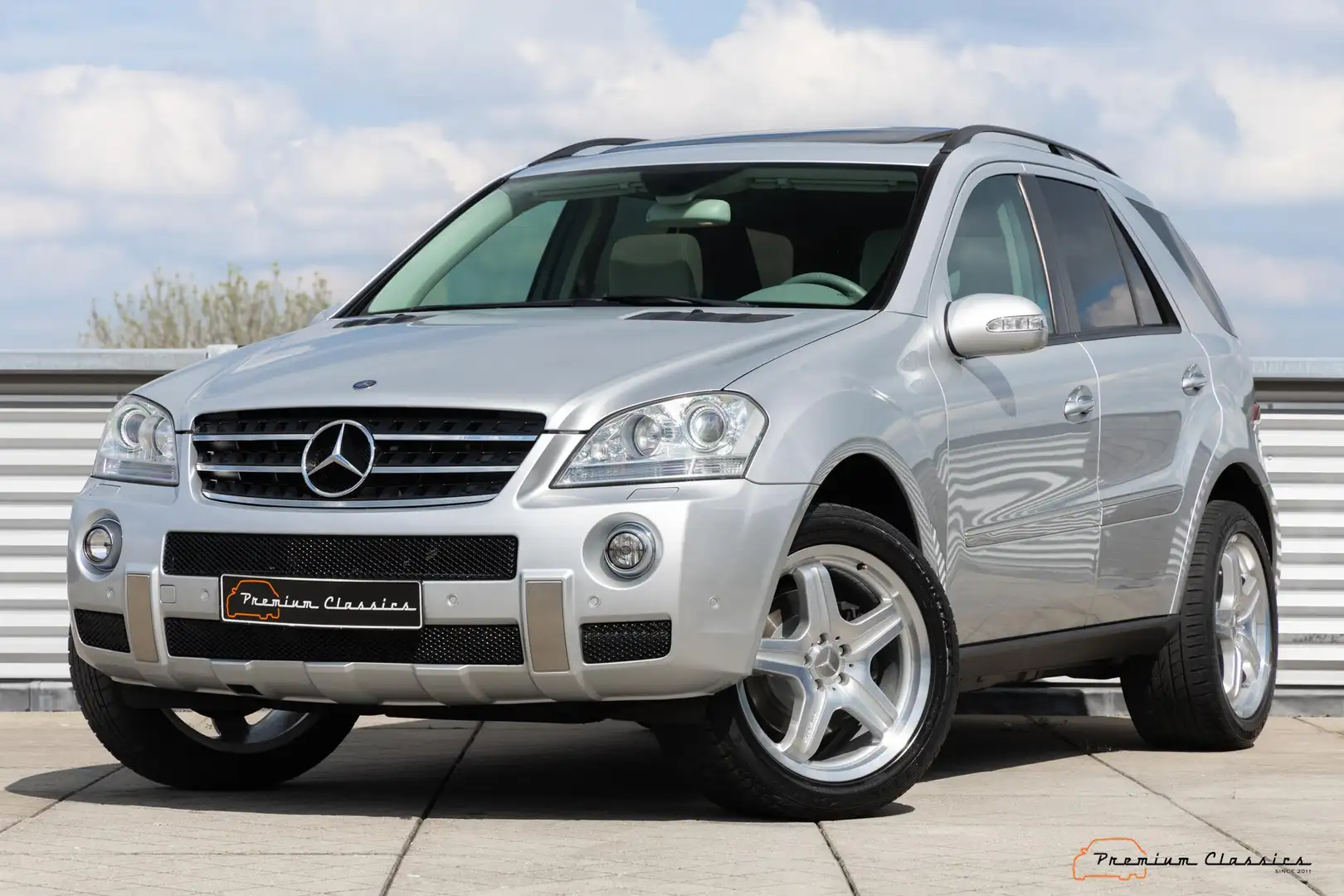Mercedes-Benz ML 500 W164 | 82.000KM | Swiss Delivered | AMG Package Argento - 1