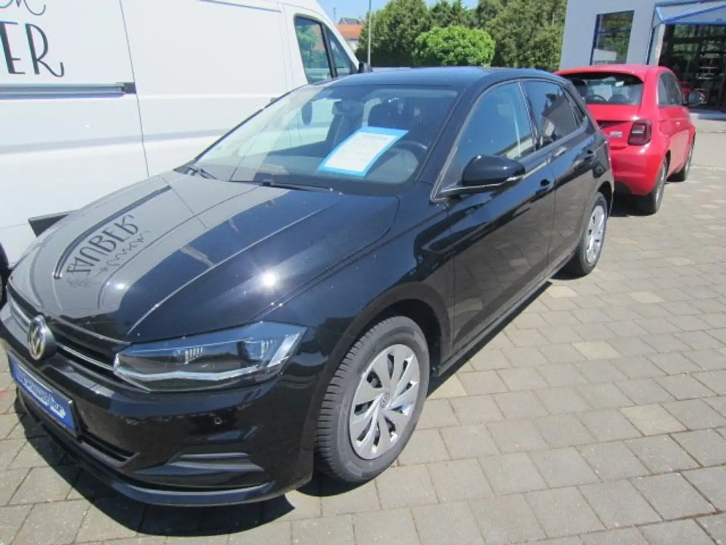 Volkswagen Polo 1.0 Comfortline Zwart - 1